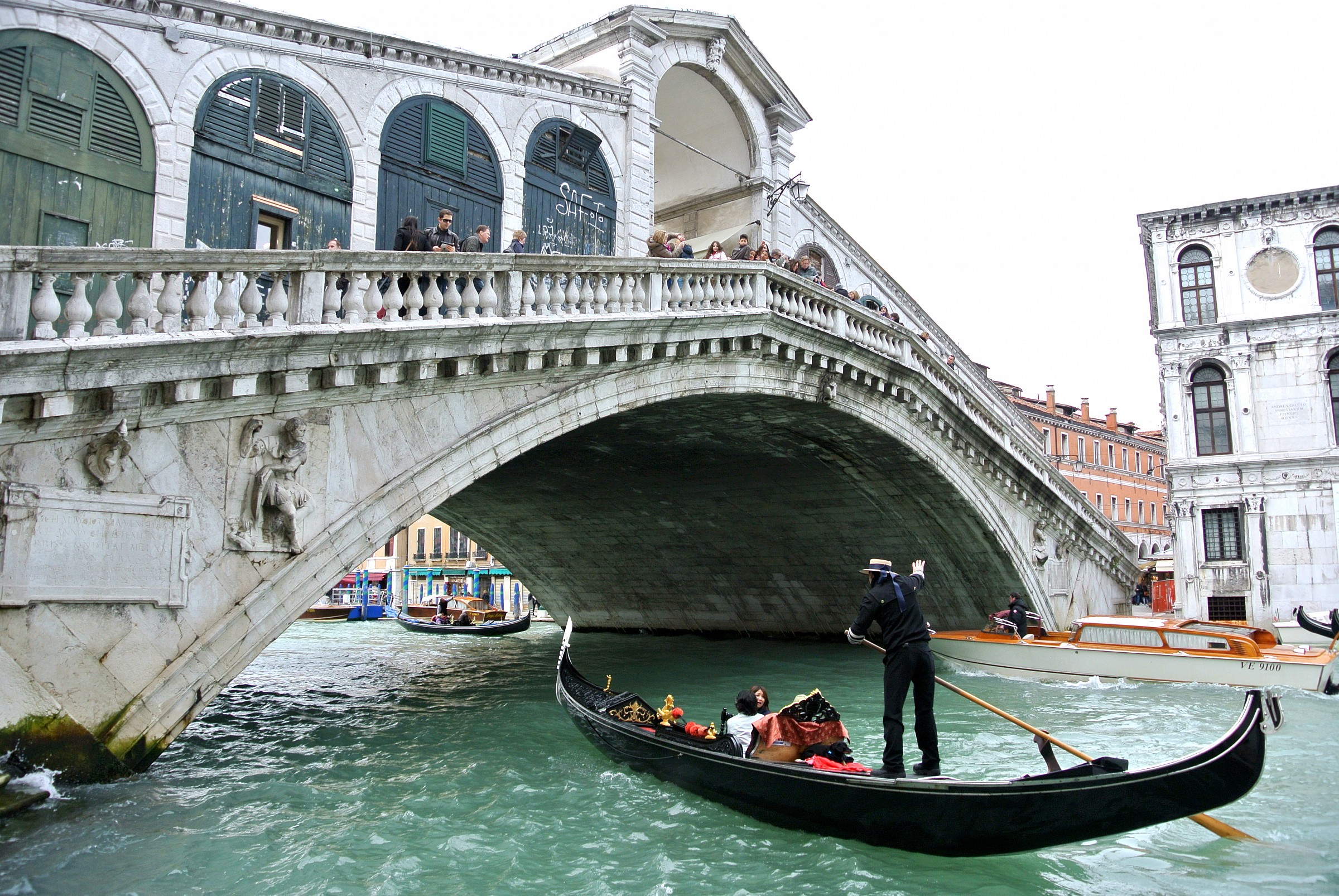 rialto bridge