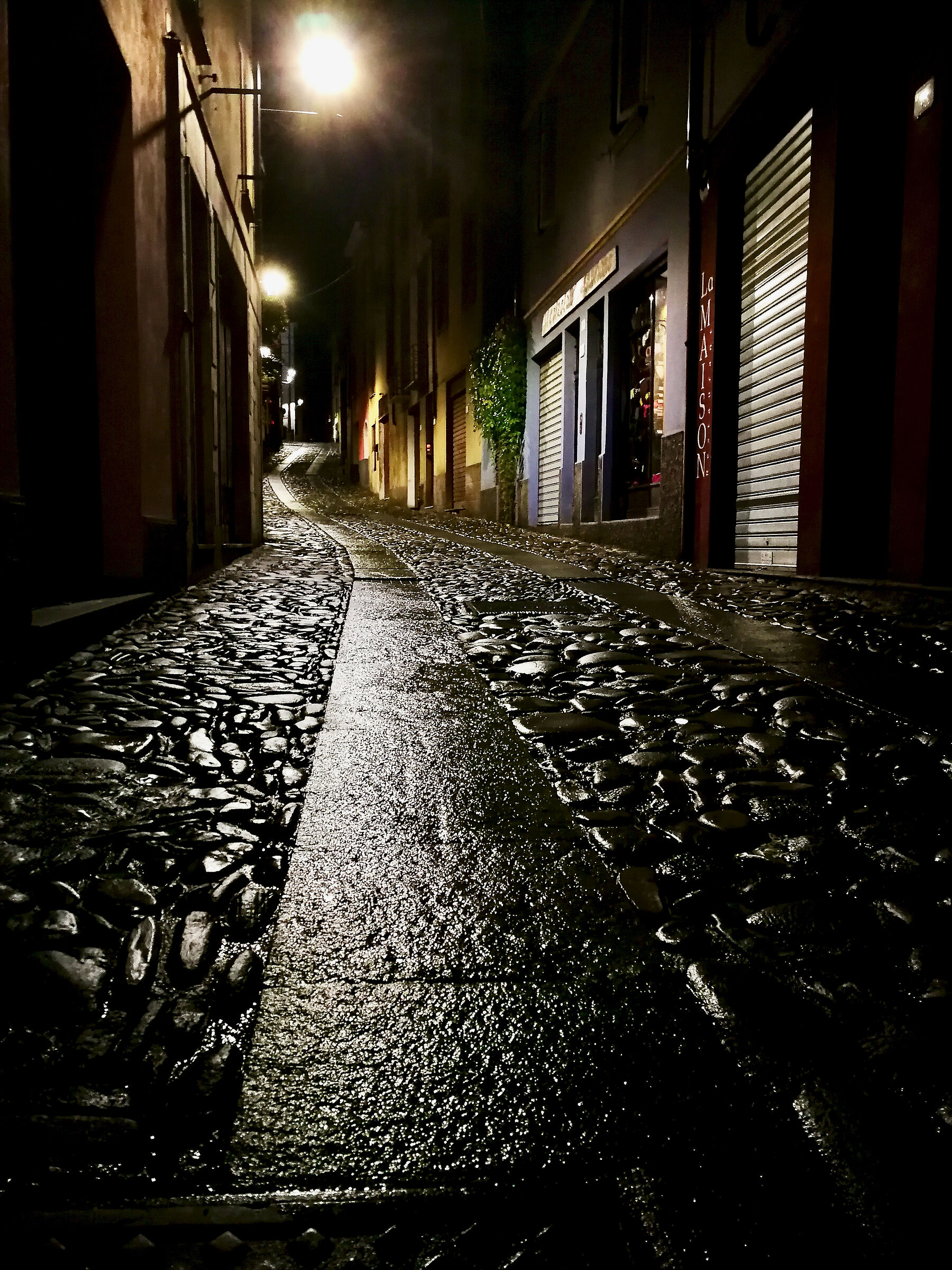 Notturno, Fornovo di Taro, Via XX settembre