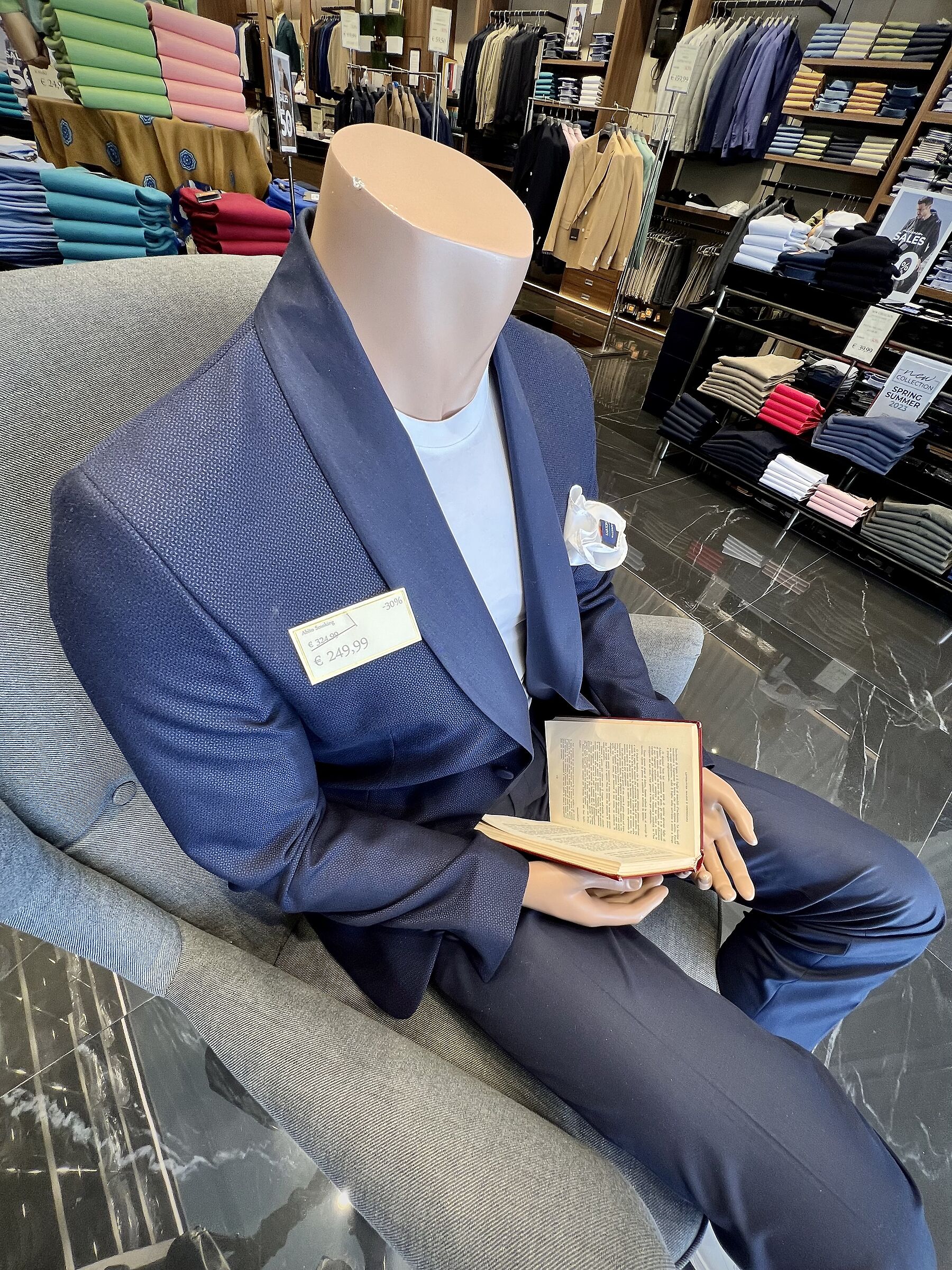 Uomo predisposto per intelligenza artificiale!