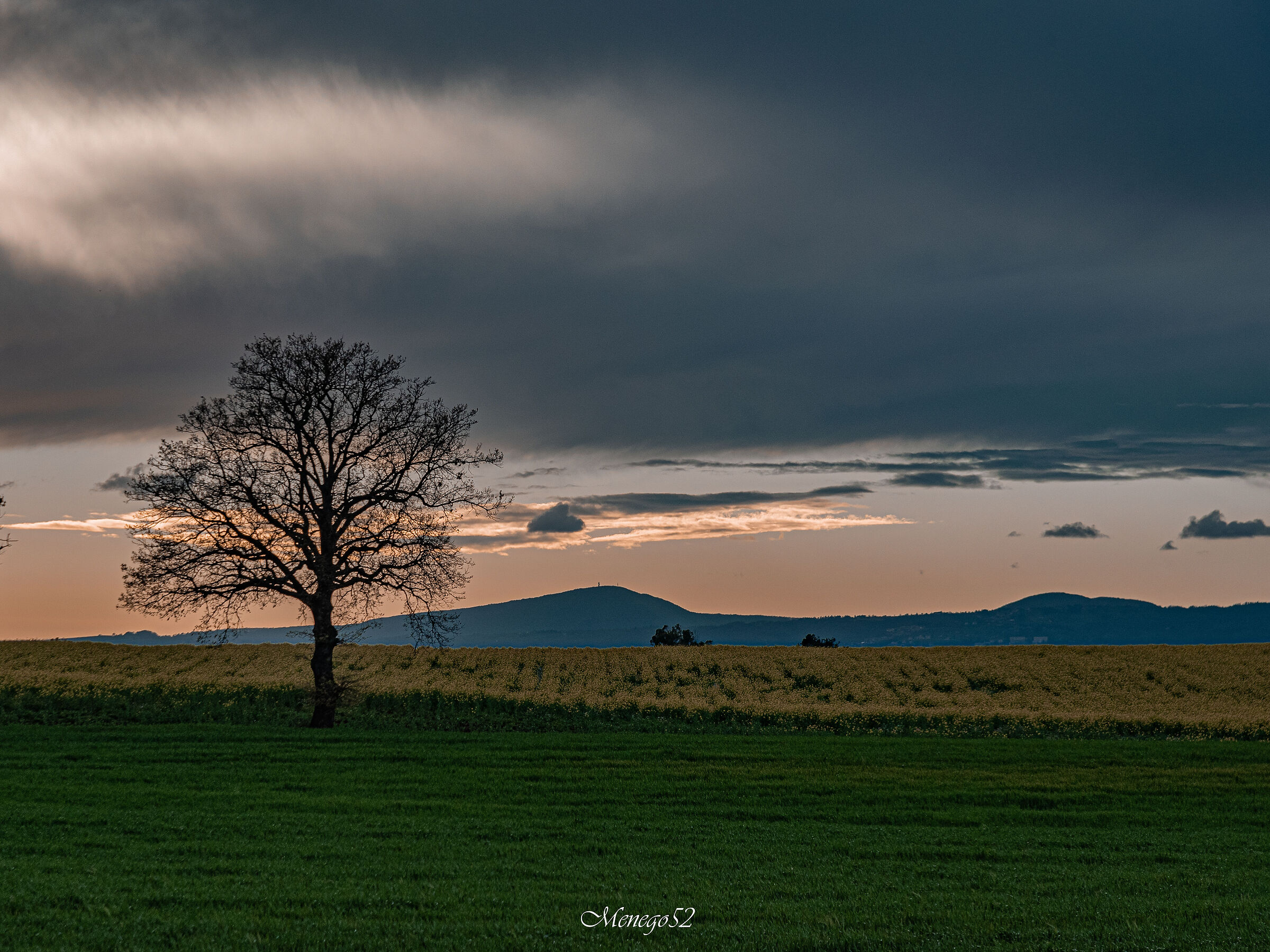 tramonto dietro al Soratte