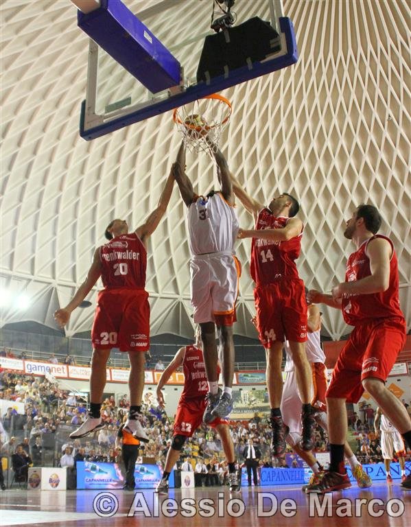 Football - Serie A - Play off '12-'13 - Q - G1