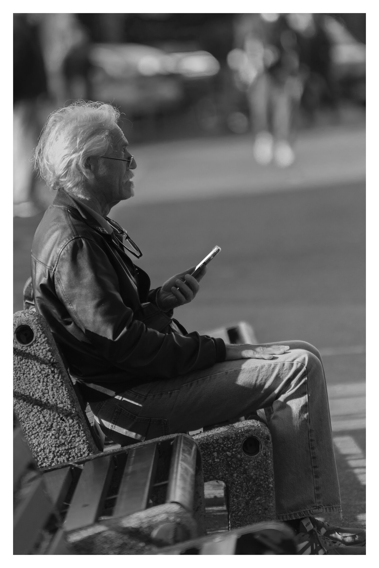 Talk close to the phone... I can't hear you!