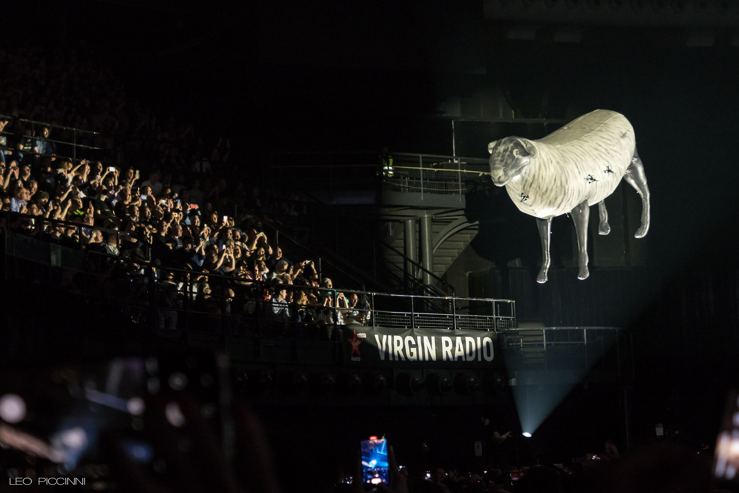 SHEEP - ROGER WATERS Live@Bologna 29 4 2023