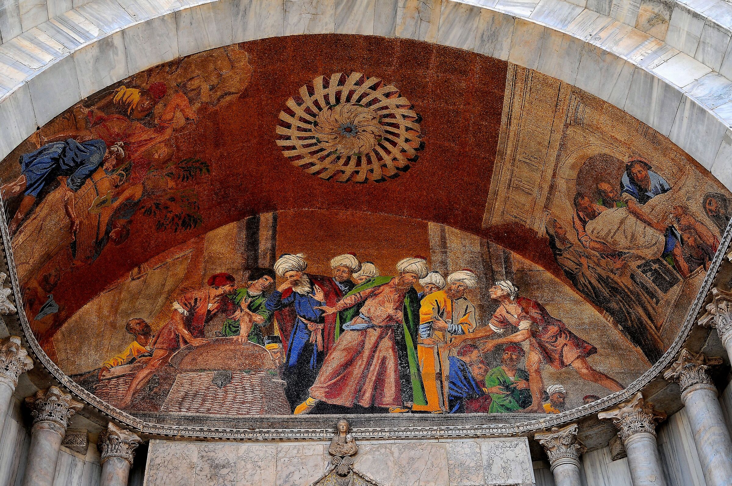 I mosaici della facciata della basilica di S. Marco -VE