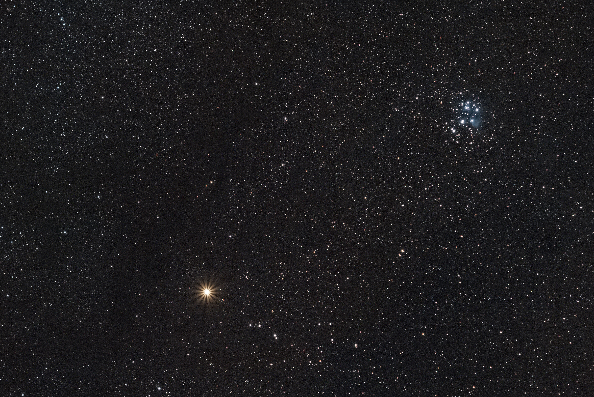 Congiunzione Marte e Pleiadi