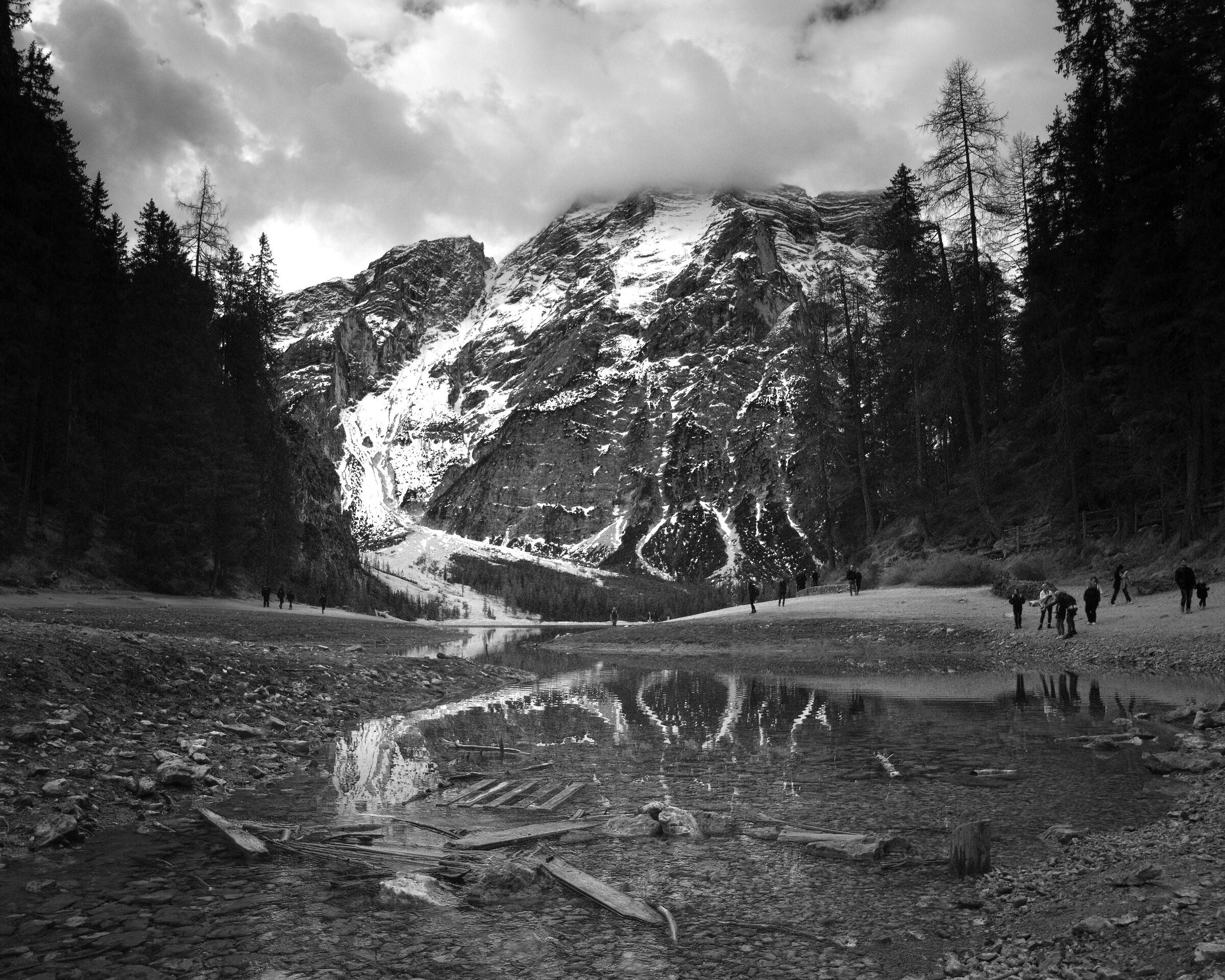 Lake Braies - 2023 - At the bedside ..