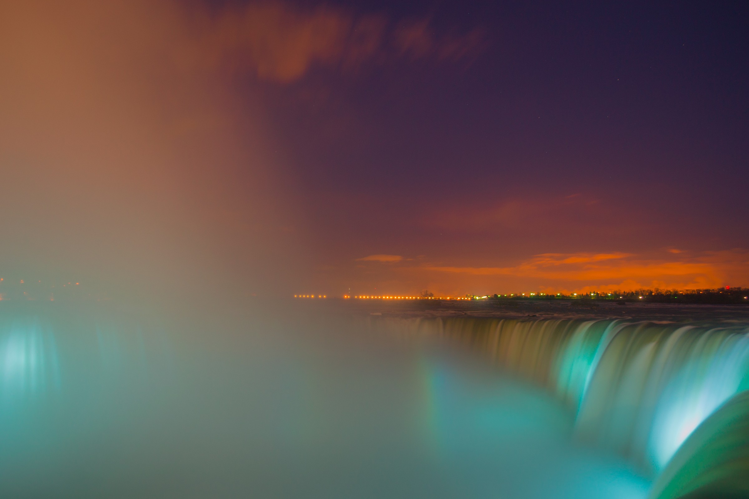 Niagara Falls, night