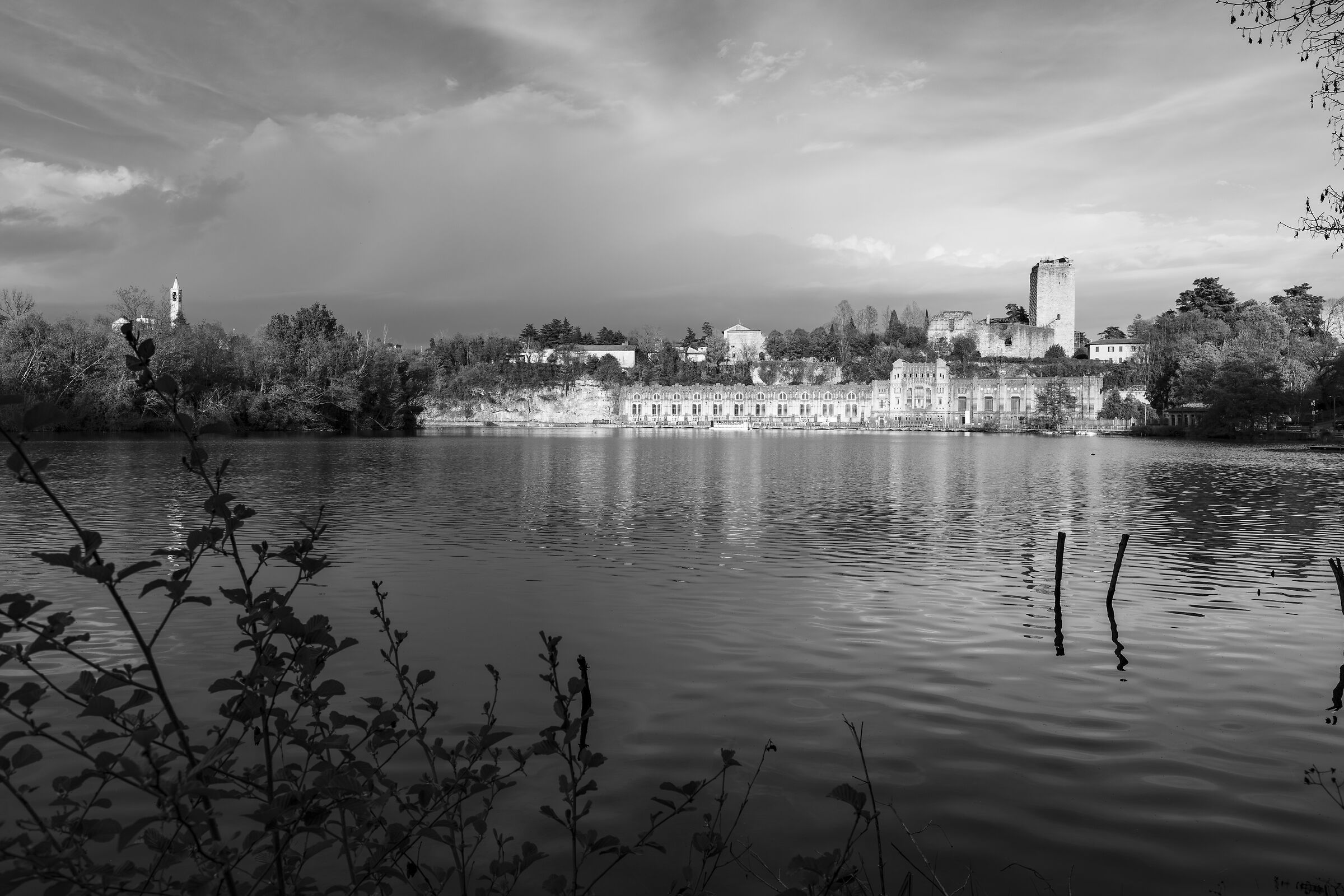 Centrale Taccani...bn