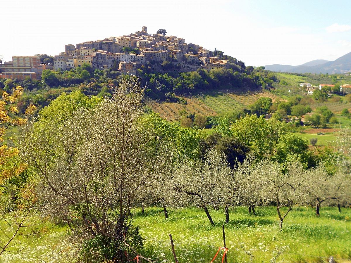 Casperia in Aprile (2)