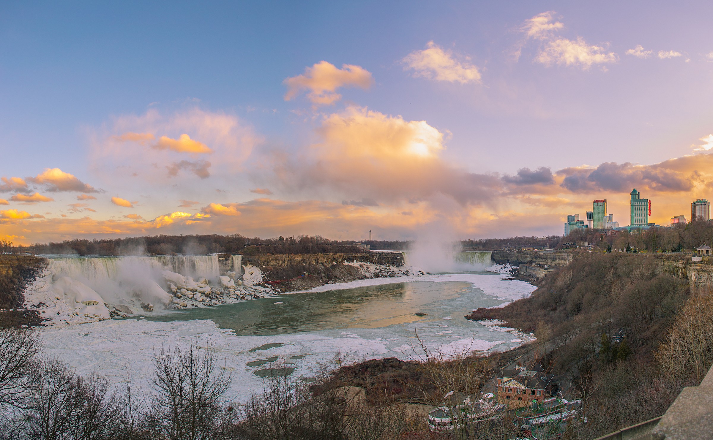 Niagara, day