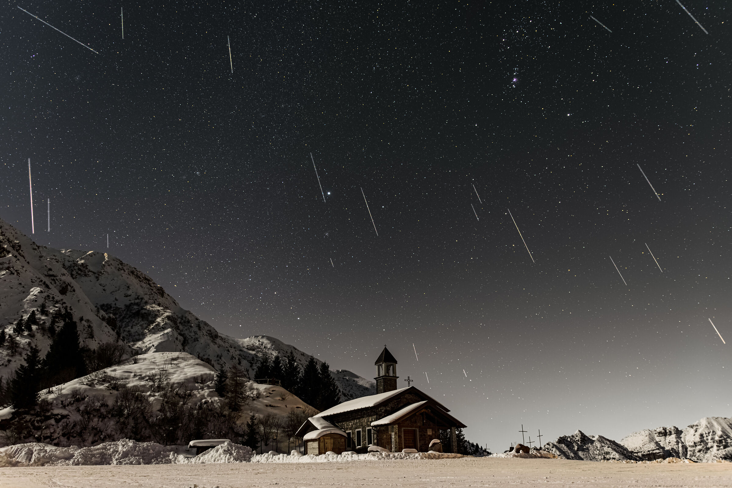Twin meteor shower