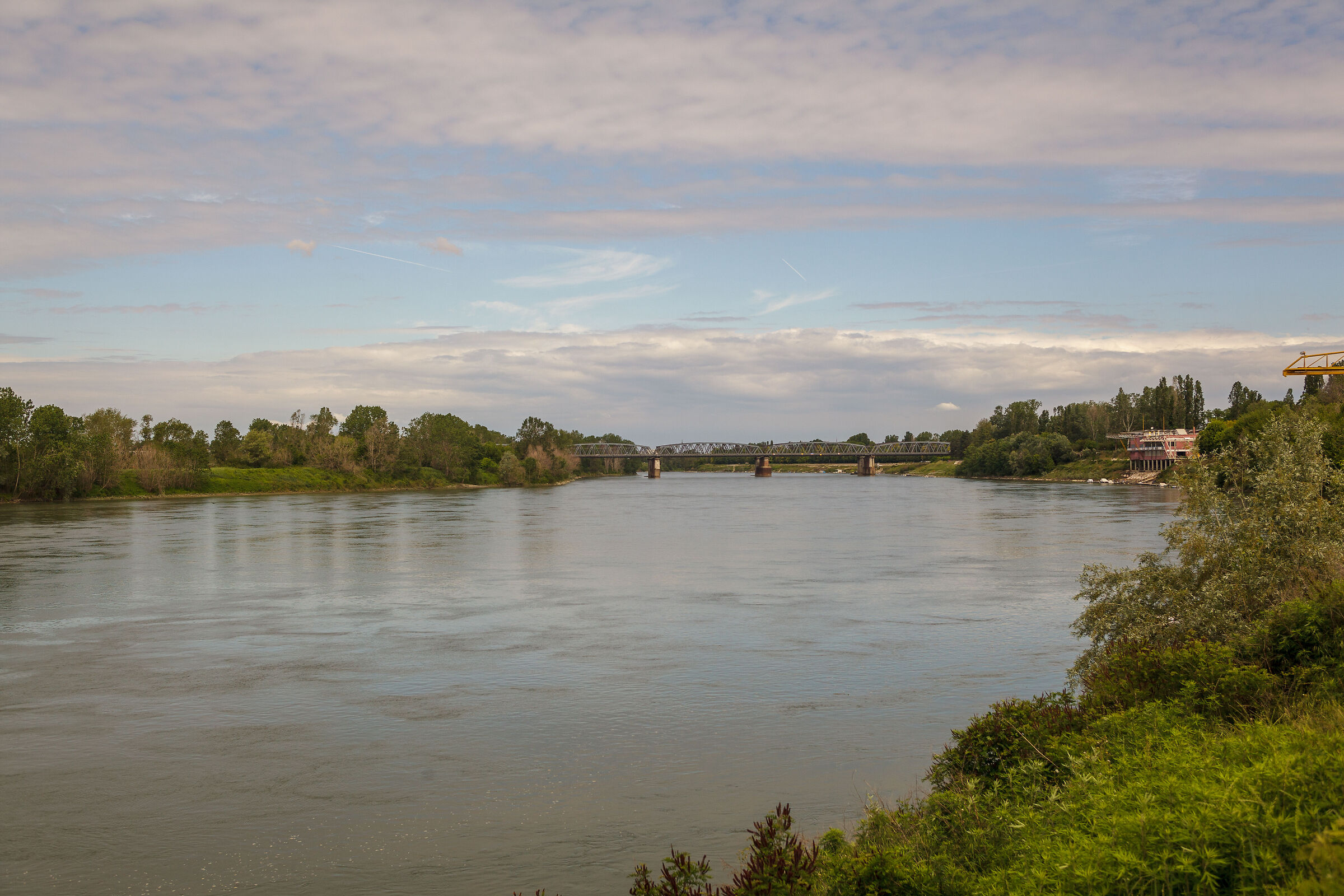 View from afar of the Po bridge in Cremona
