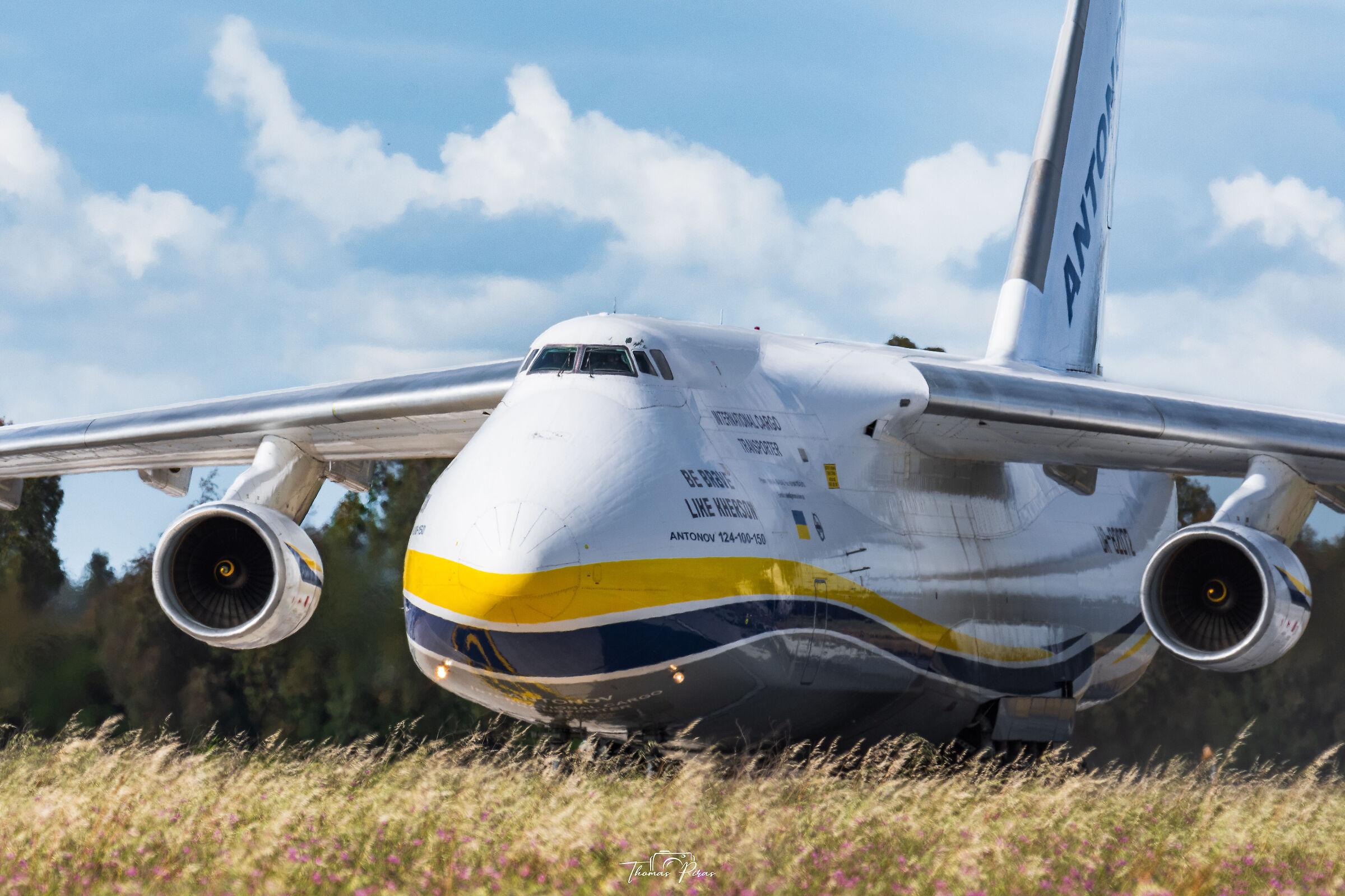 Antonov An-124-100