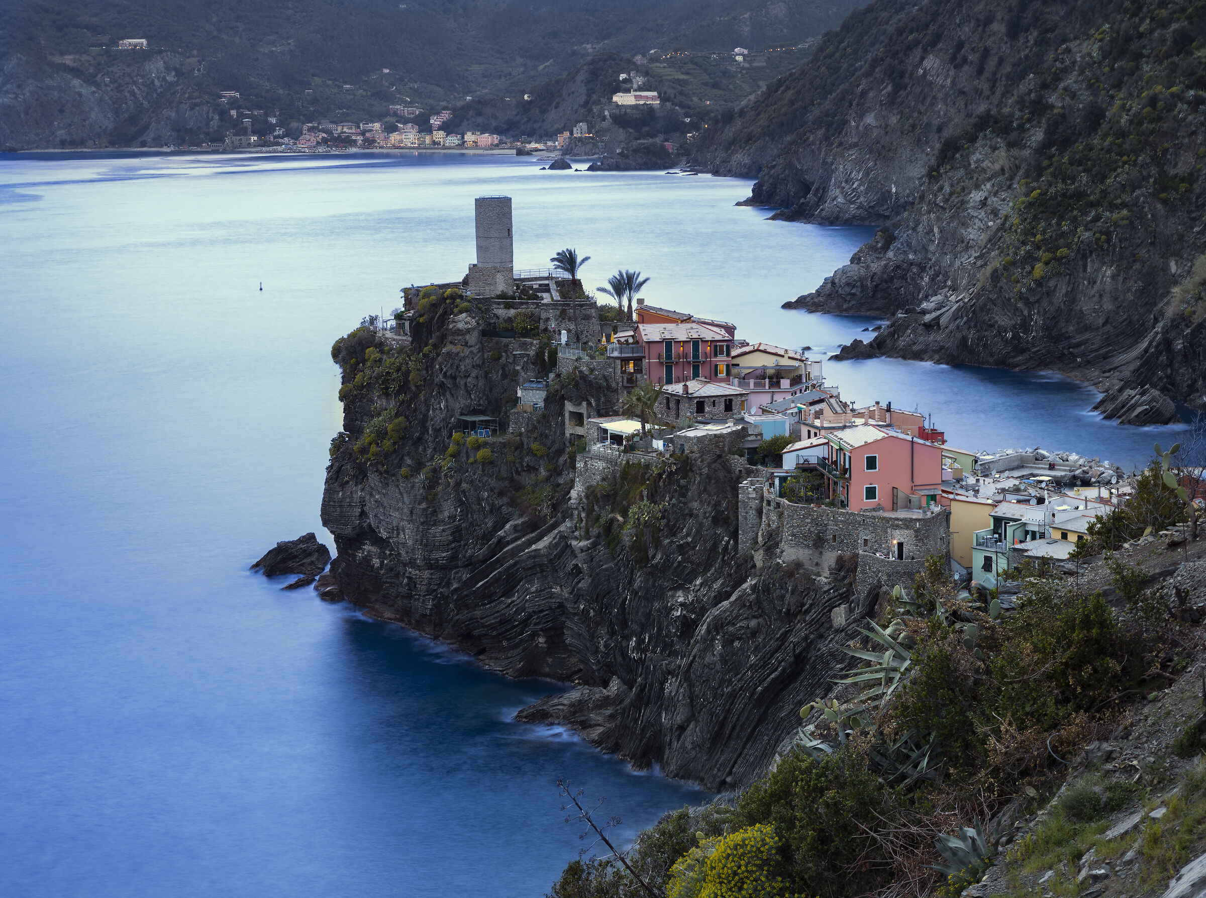 Vernazza blue hour