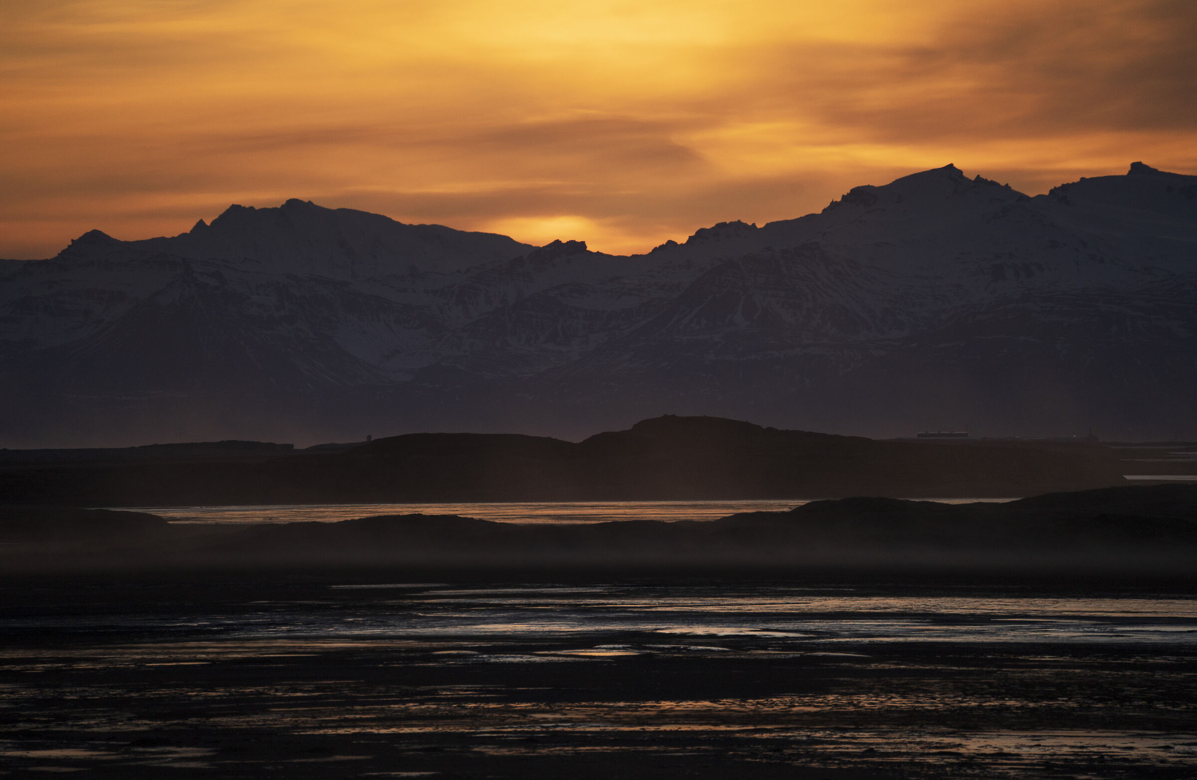 Striature e tramonto infuocato
