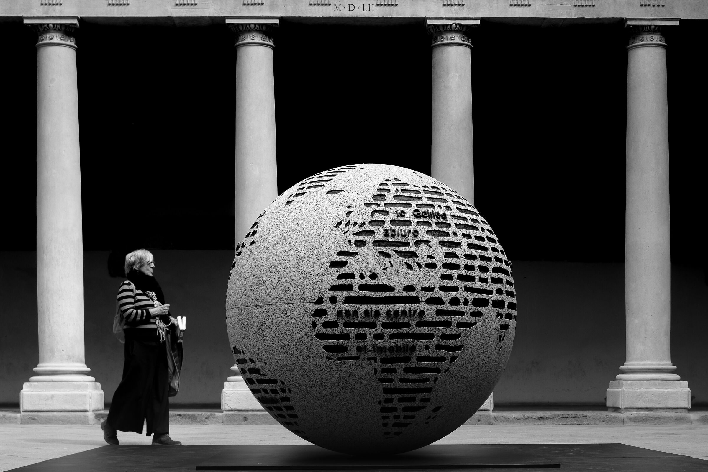 The world is gray the world...