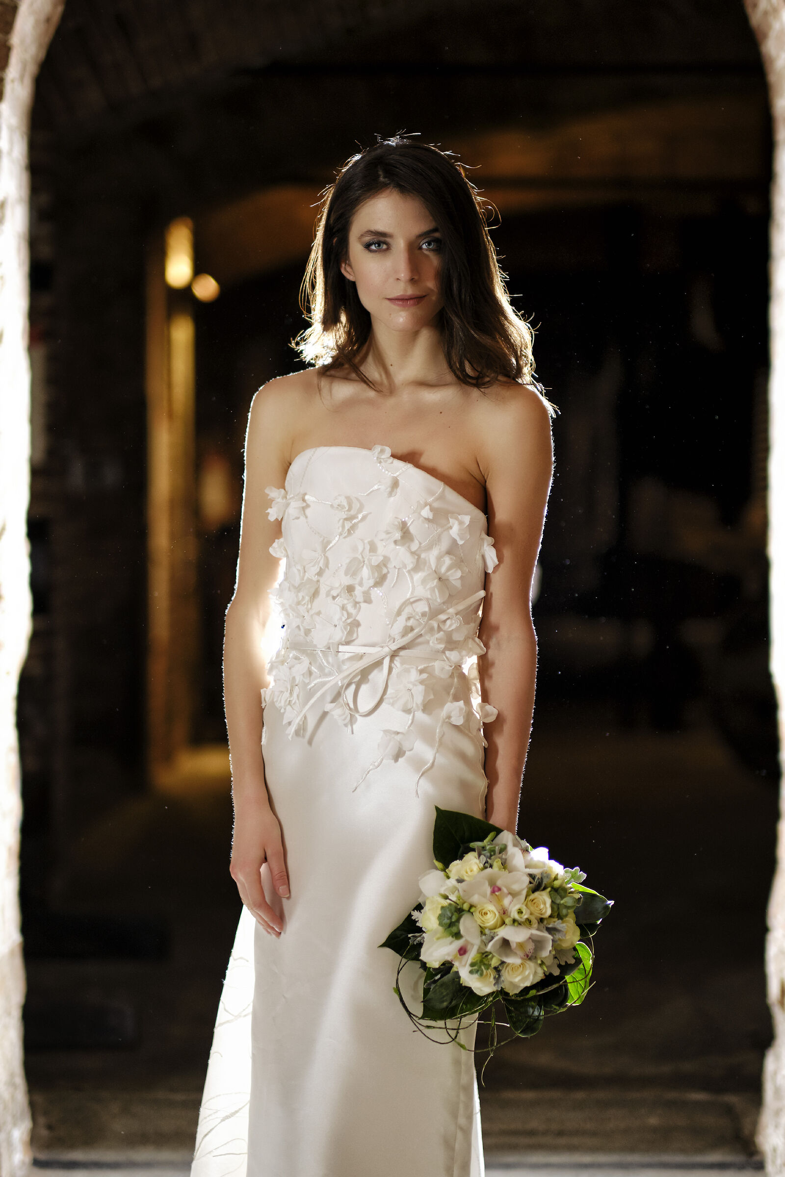 Sposa con bouquet