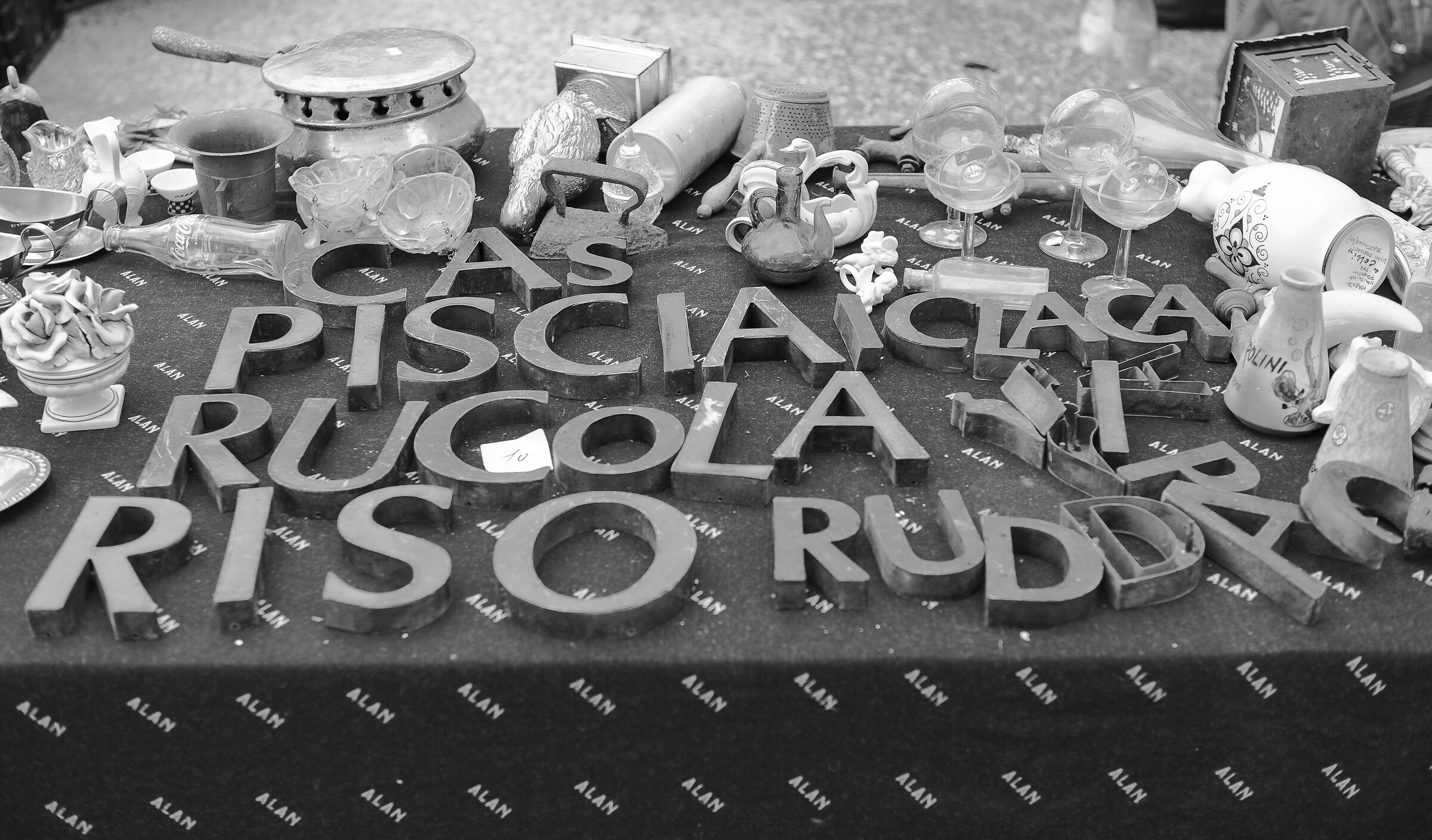 Parole, parole, parole ....... soltanto parole
