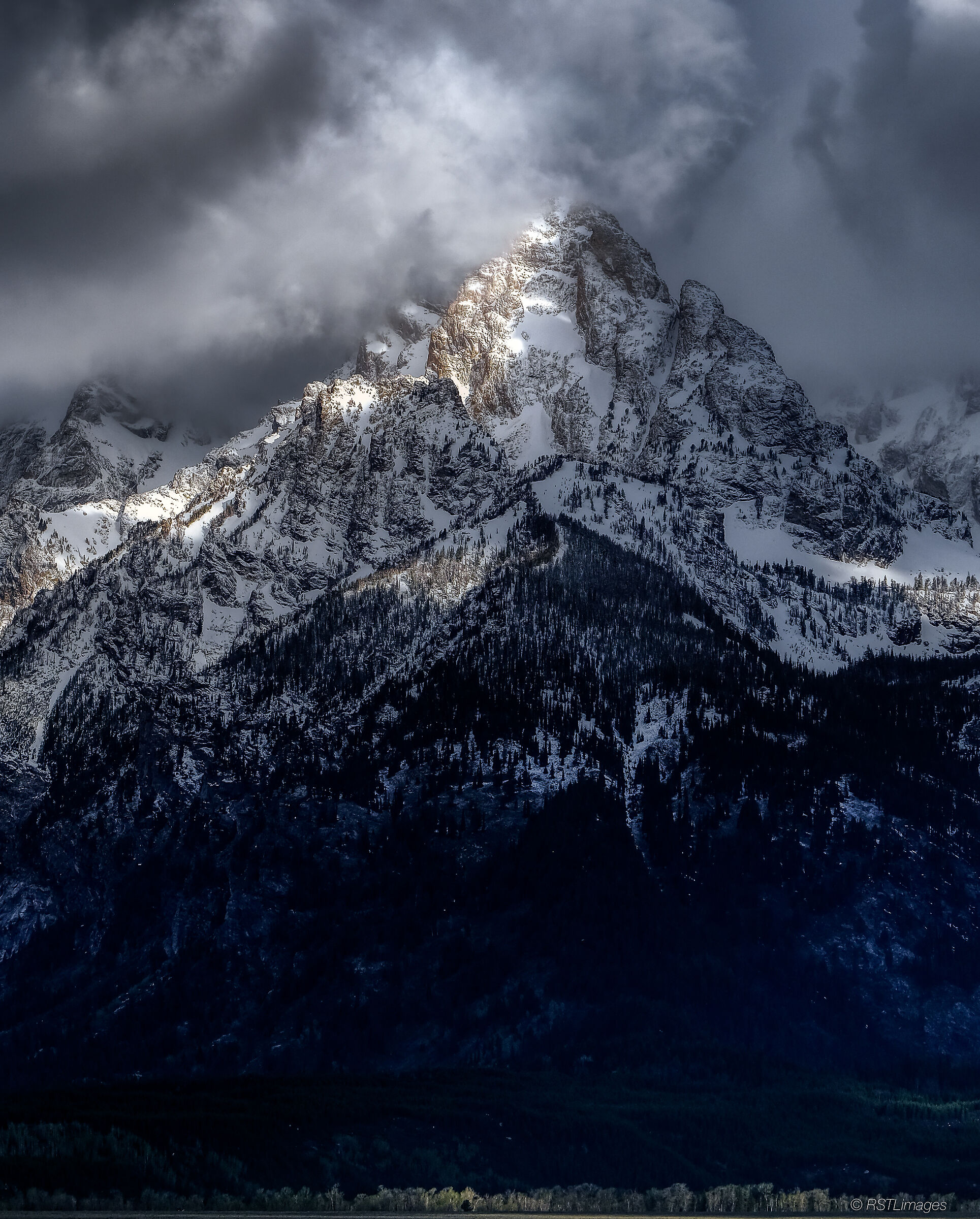 Pioggia di neve sul Grand Tetons