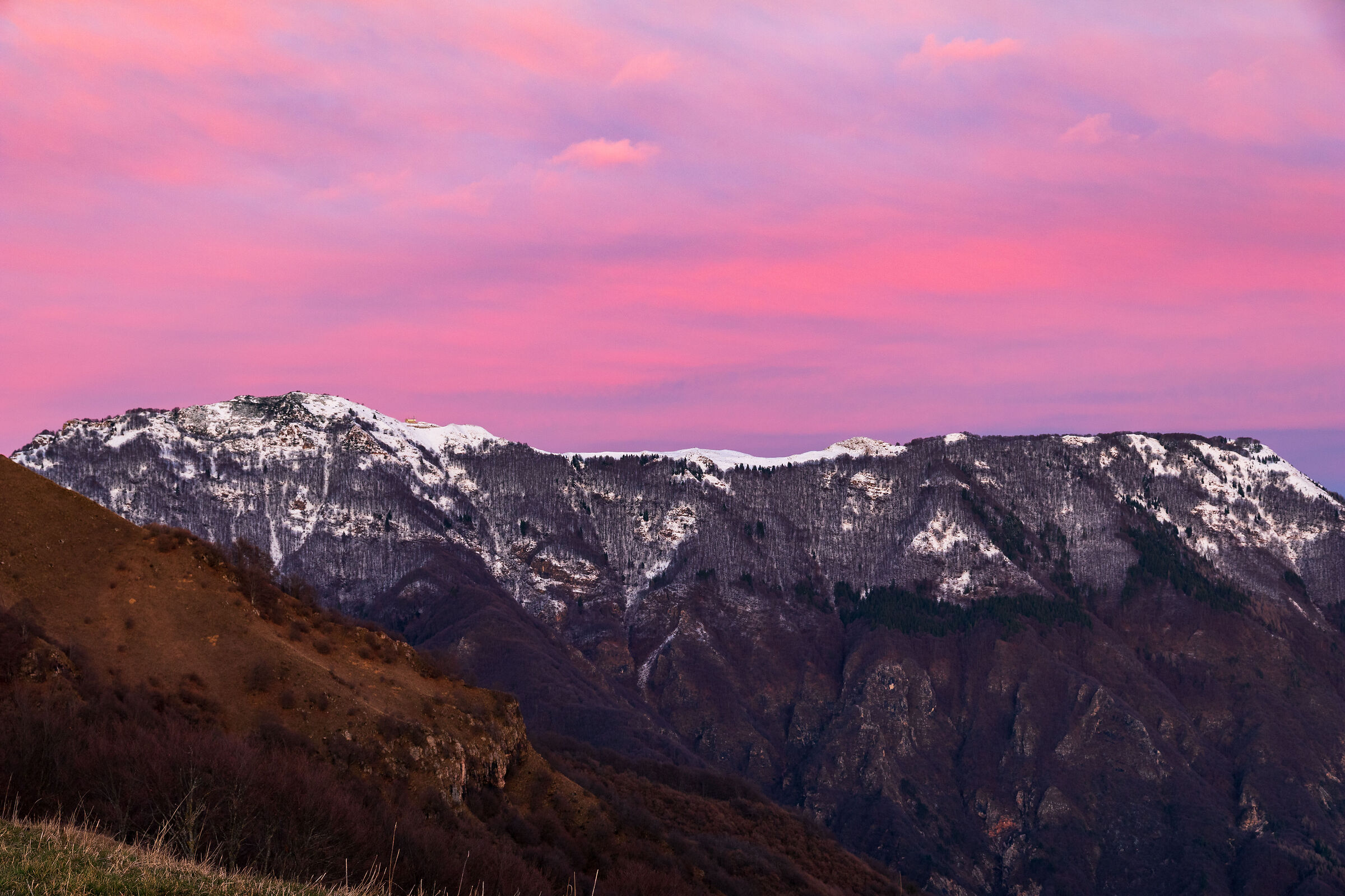 Tutto il cielo rosso