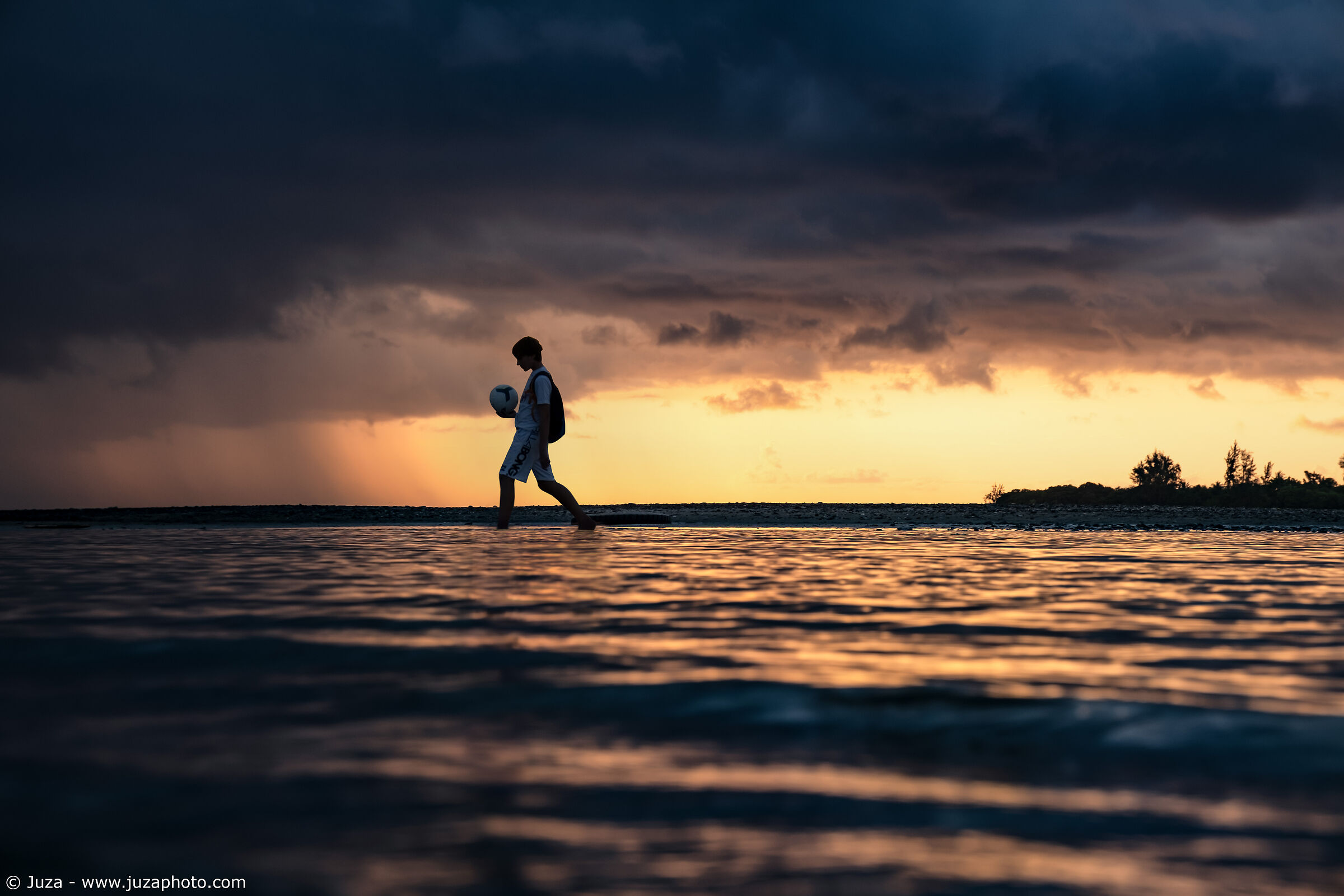 Il ragazzo e il tramonto, Tamarin