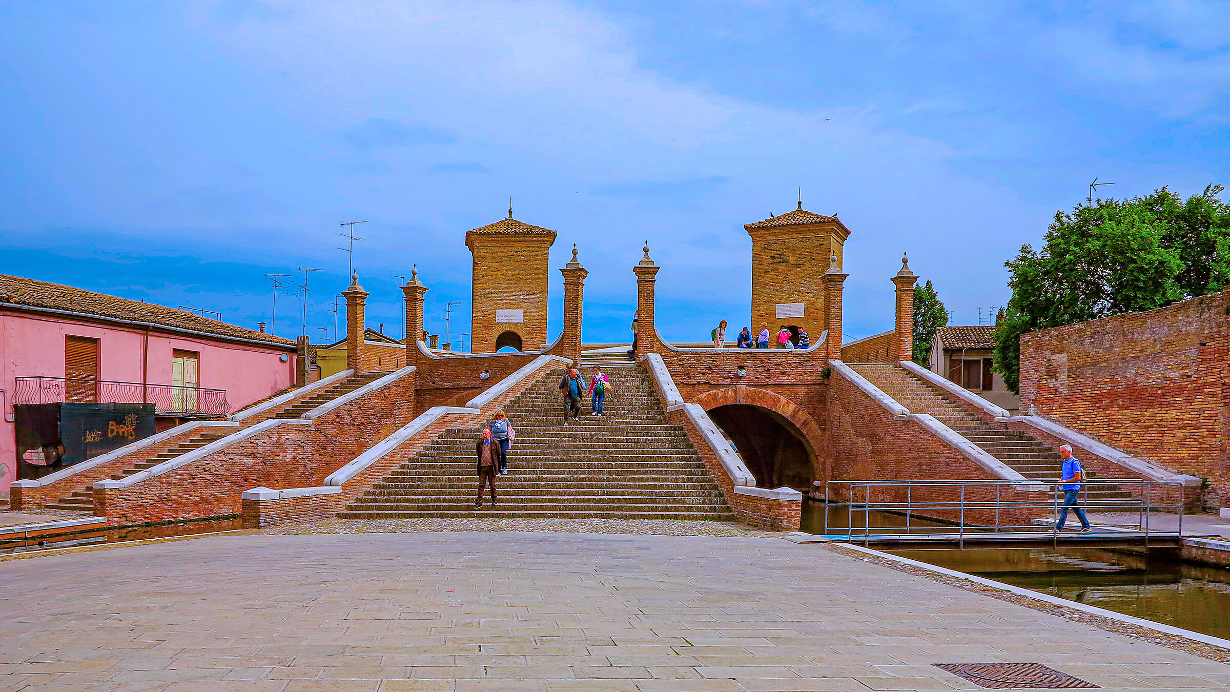 Il Trepponti o Ponte Pallotta - Comacchio