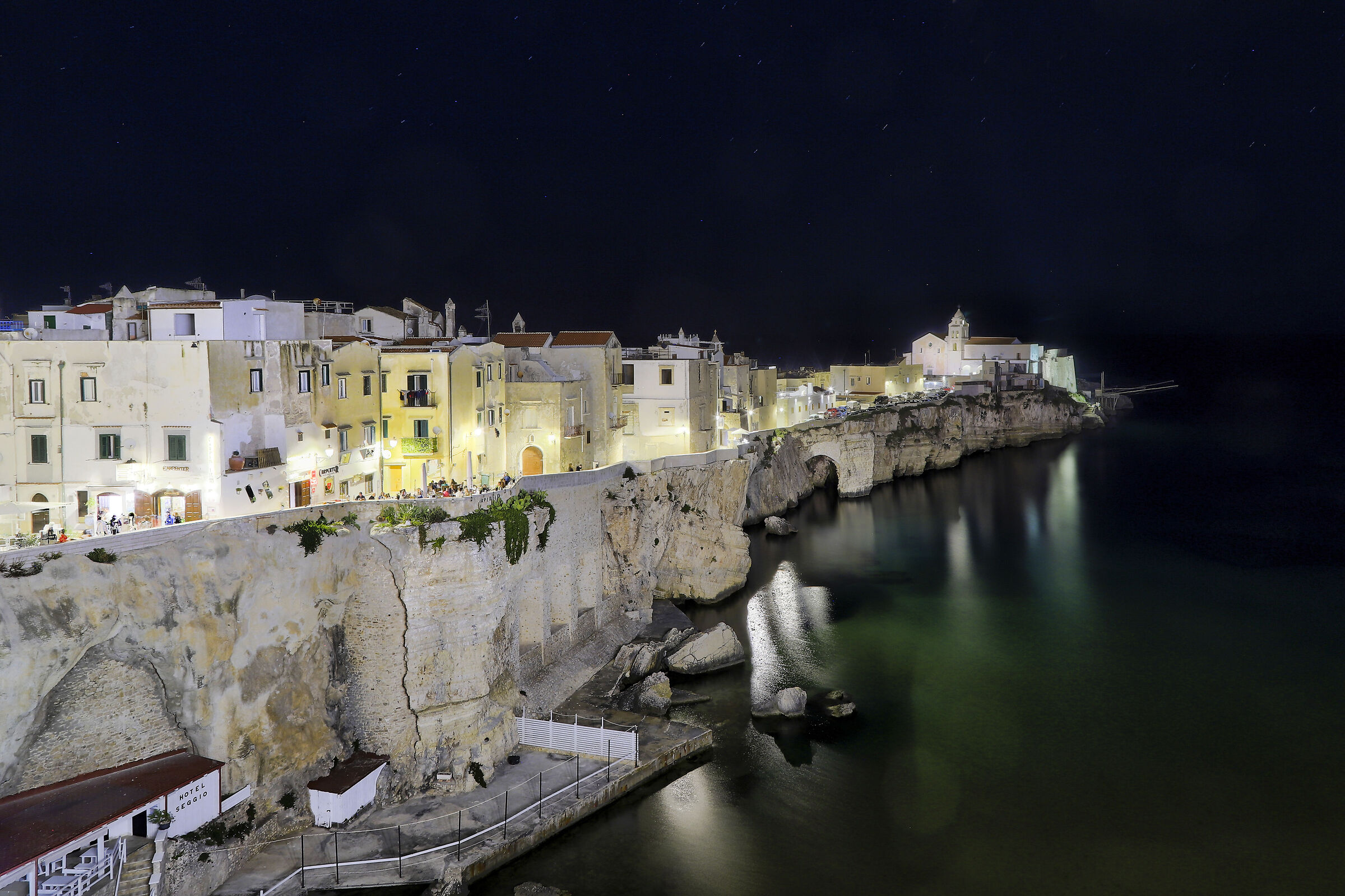 Vieste by night
