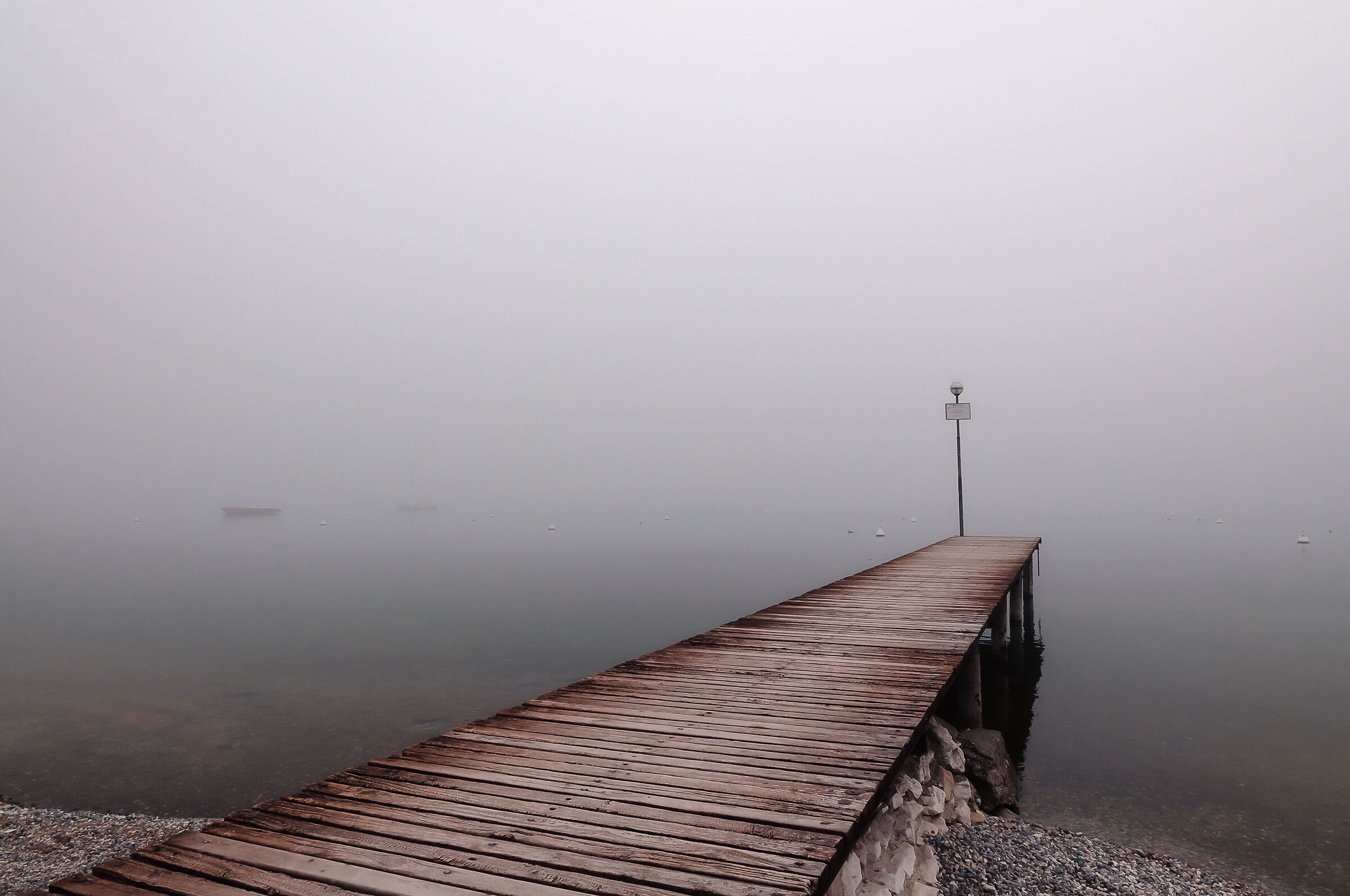 Manerba del Garda, il pontile verso il lago