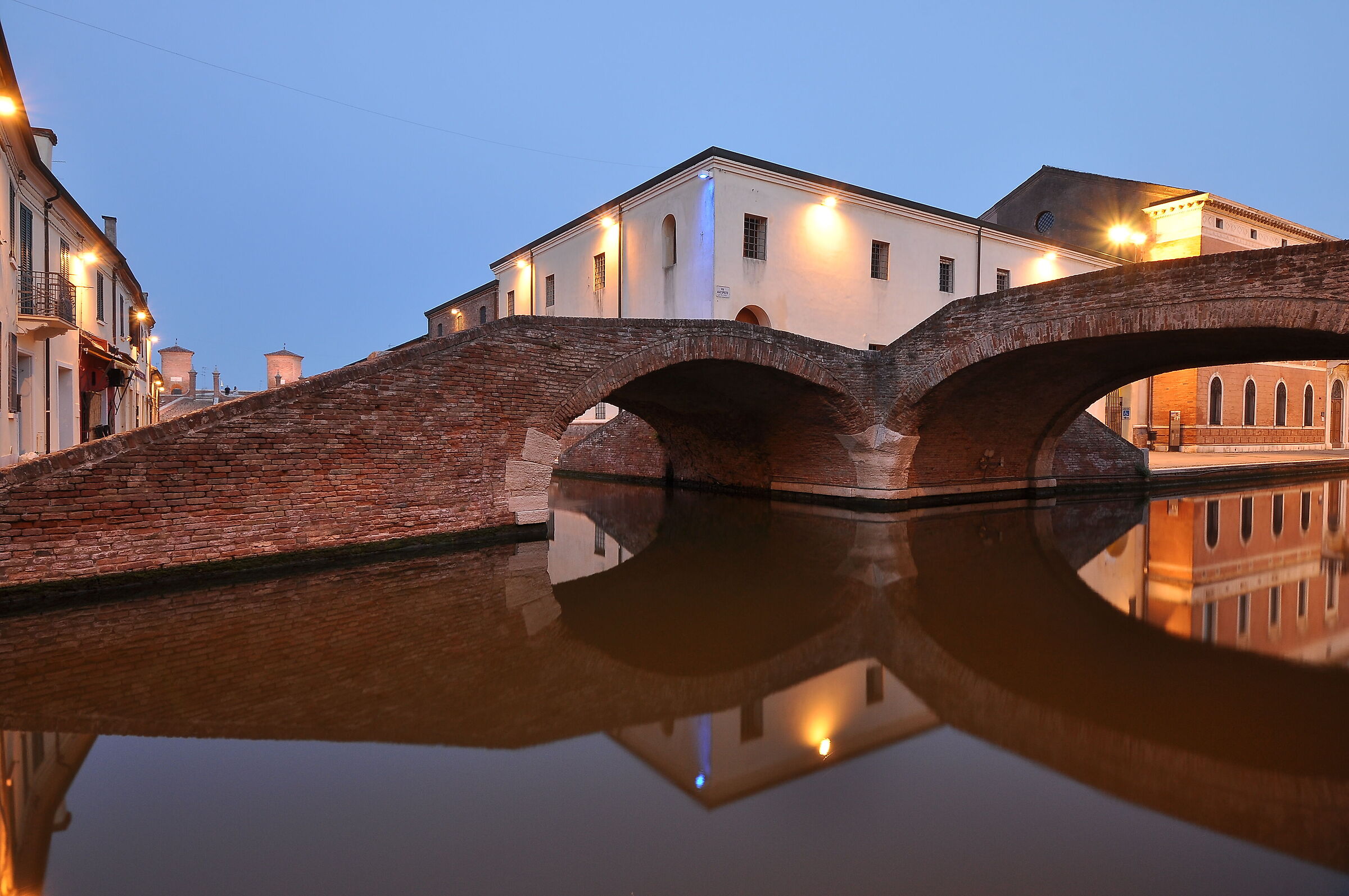 Riflessi a Comacchio (2)