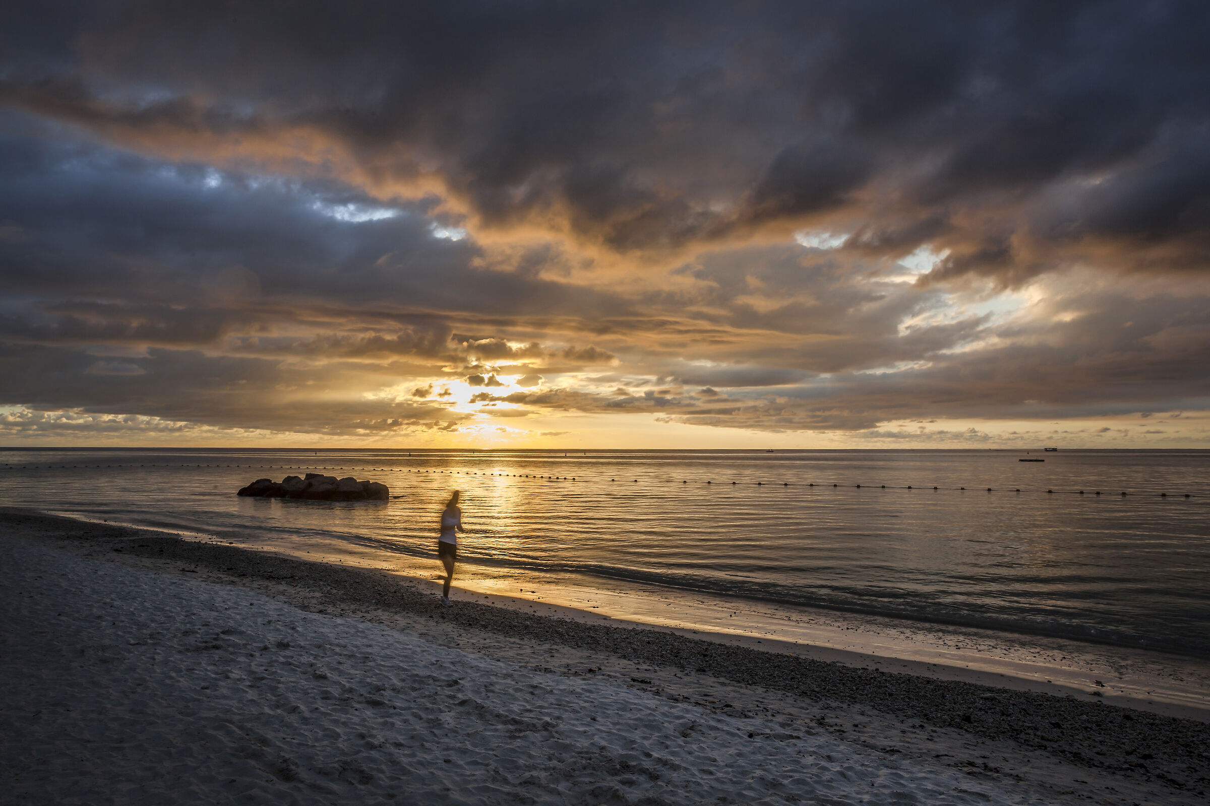 Running time on the beach