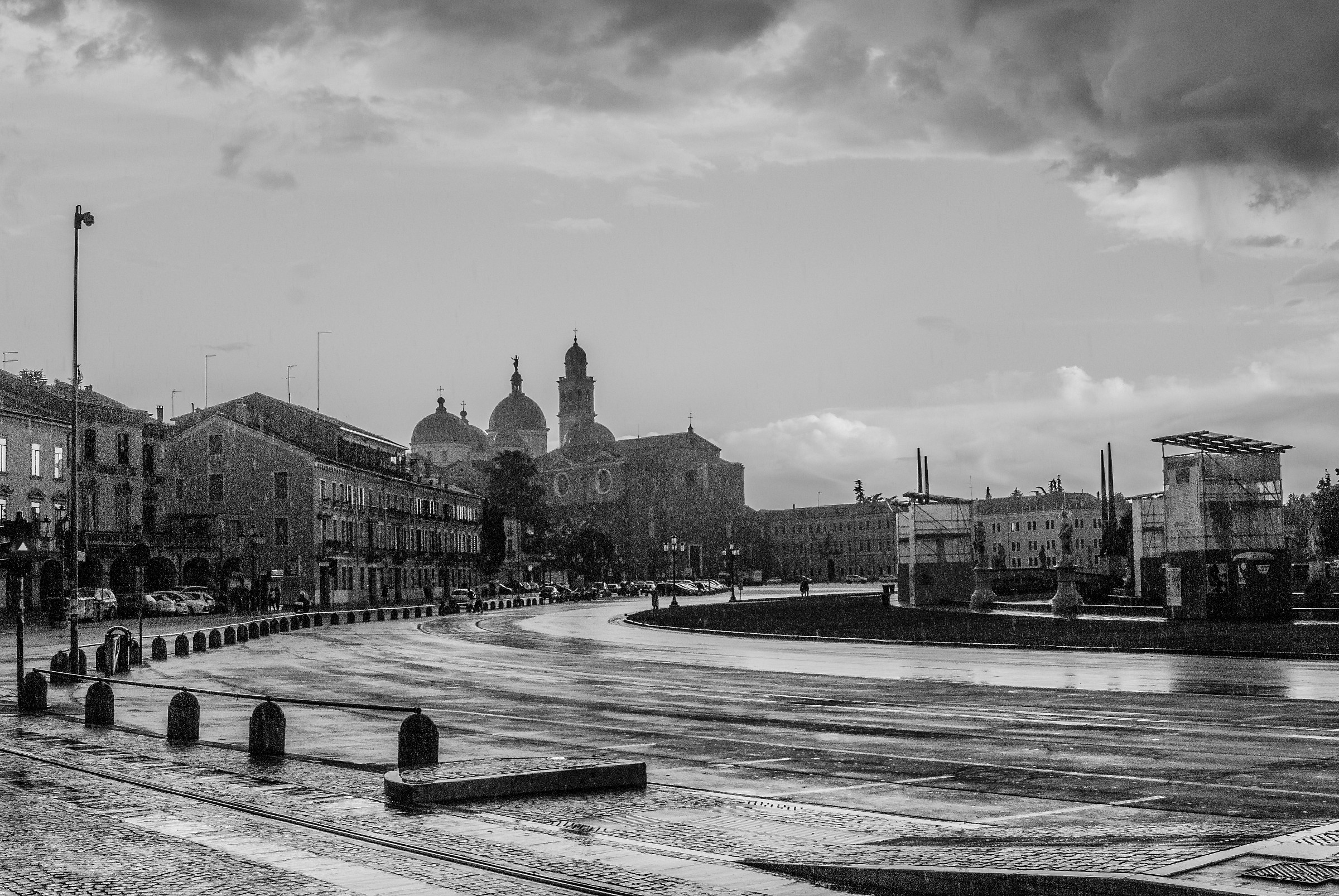 Pioggia in Prato Della Valle