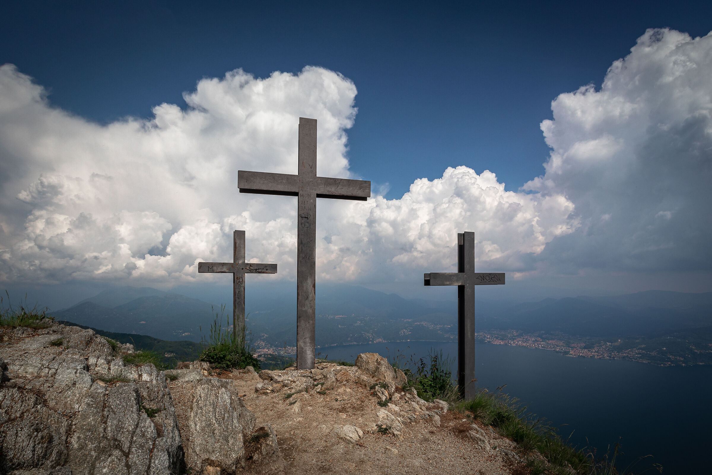 Le tre croci del Morissolo