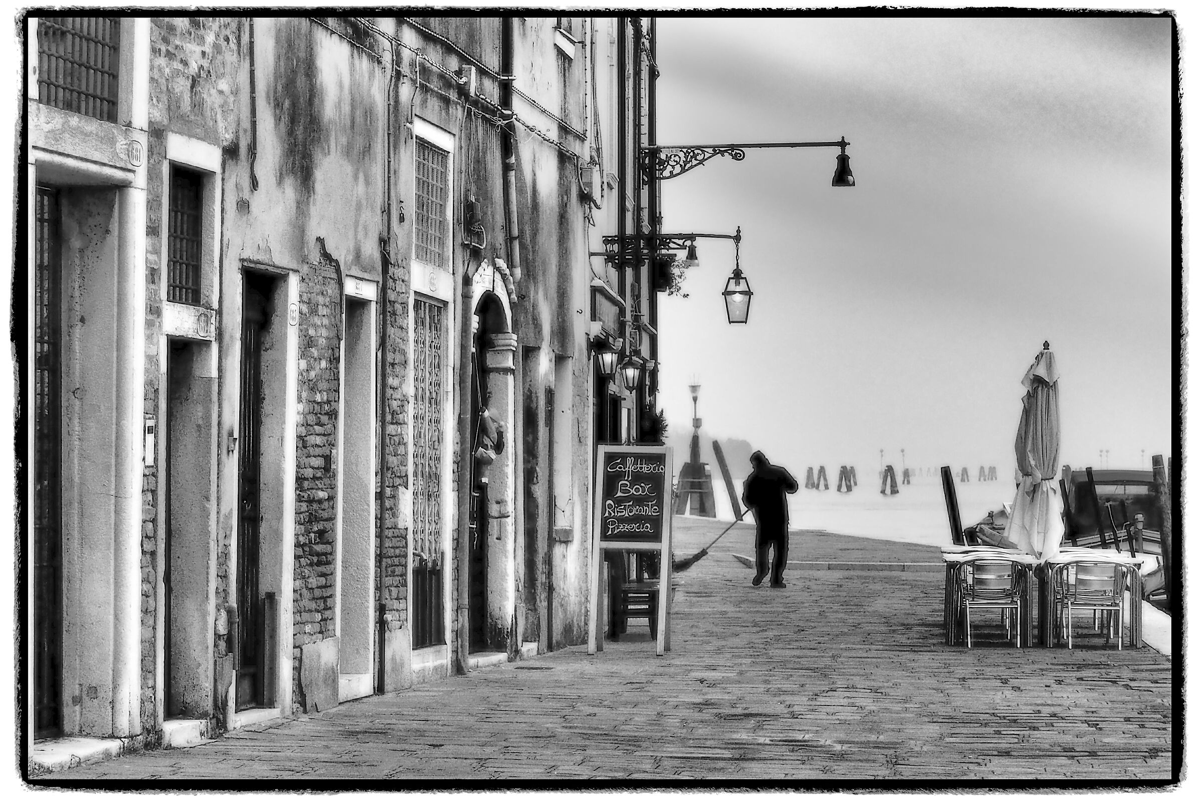 vecchia Venezia di una volta ... o photoshop ??  bah ..