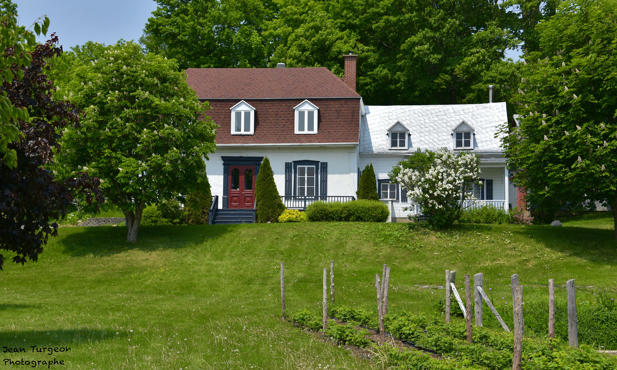 Casa di campagna "Neuville" e la sua verdura