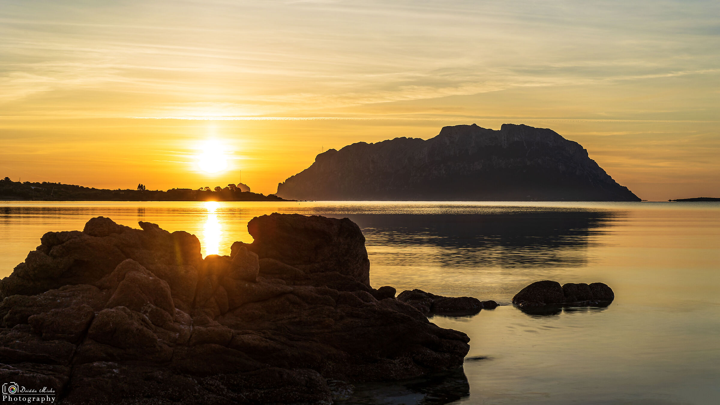 La levata del Sole a Tavolara