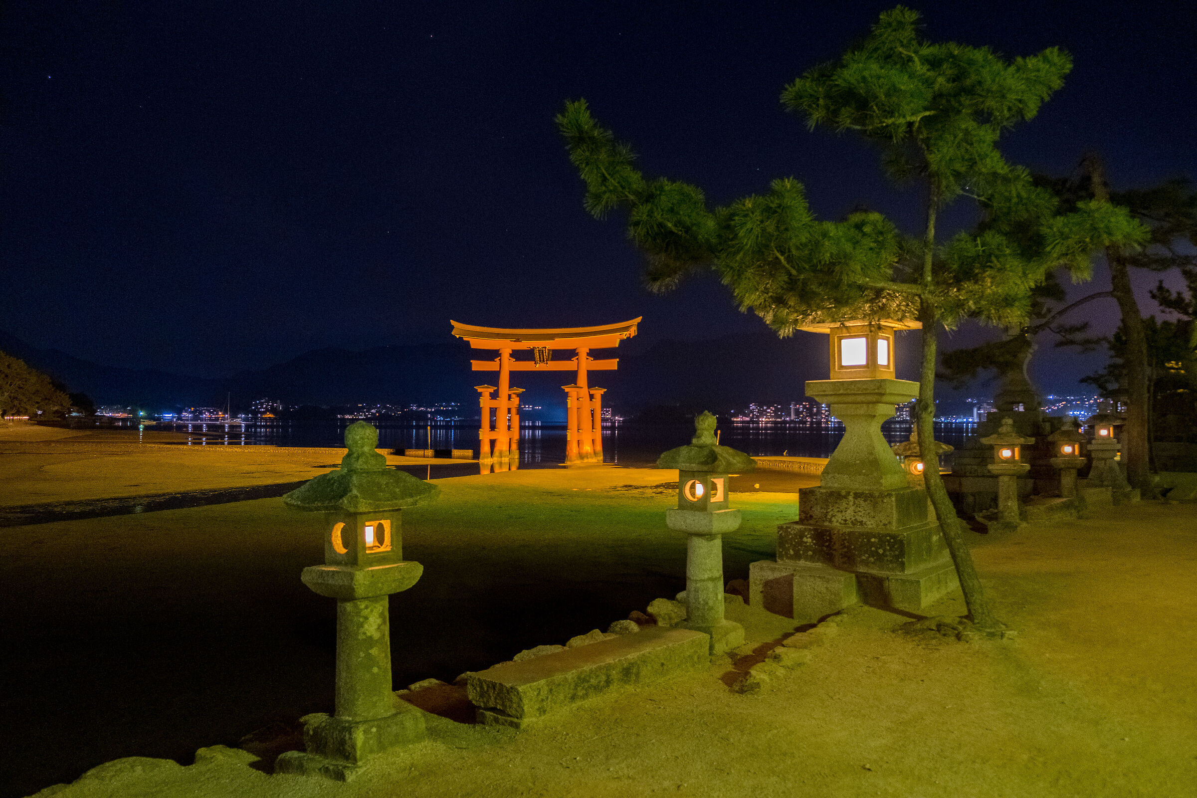 Lanterns and Toro on Miyajima Island