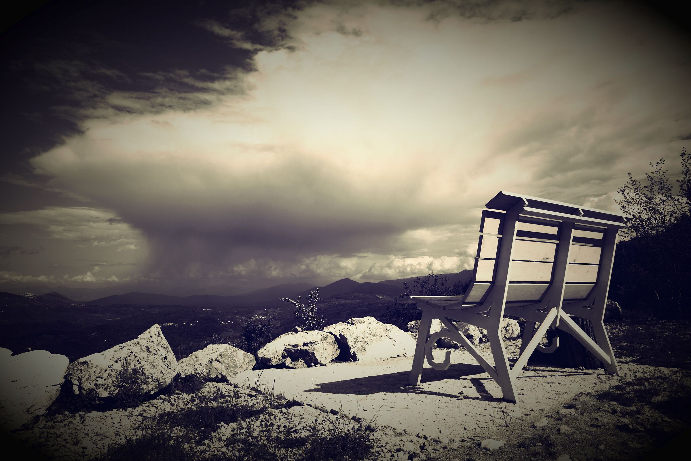 Aspettando l'imminente tempesta
