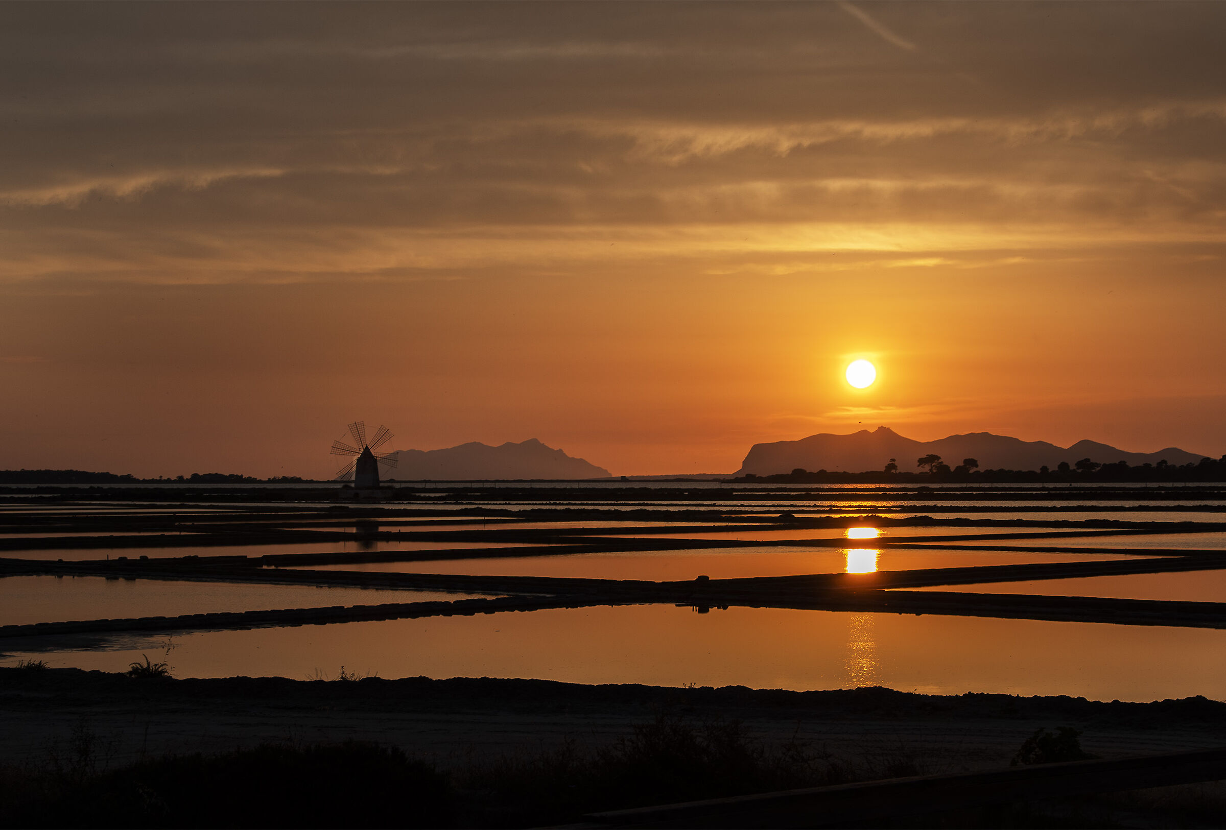 Tramonto alle saline di Trapani