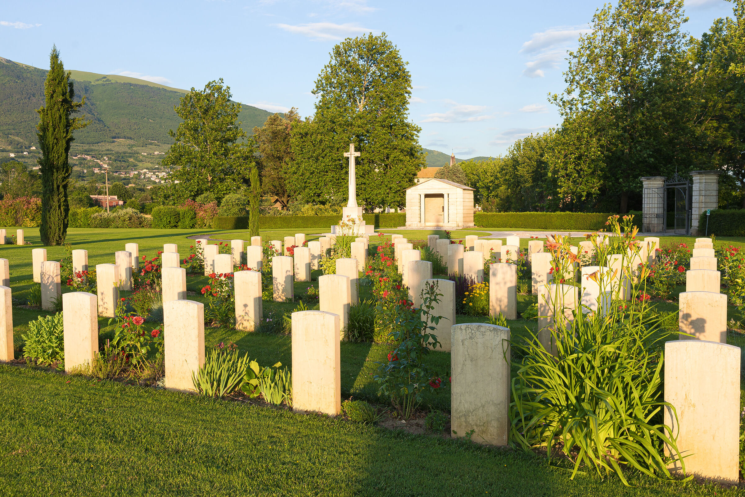 Assisi War Cemetery