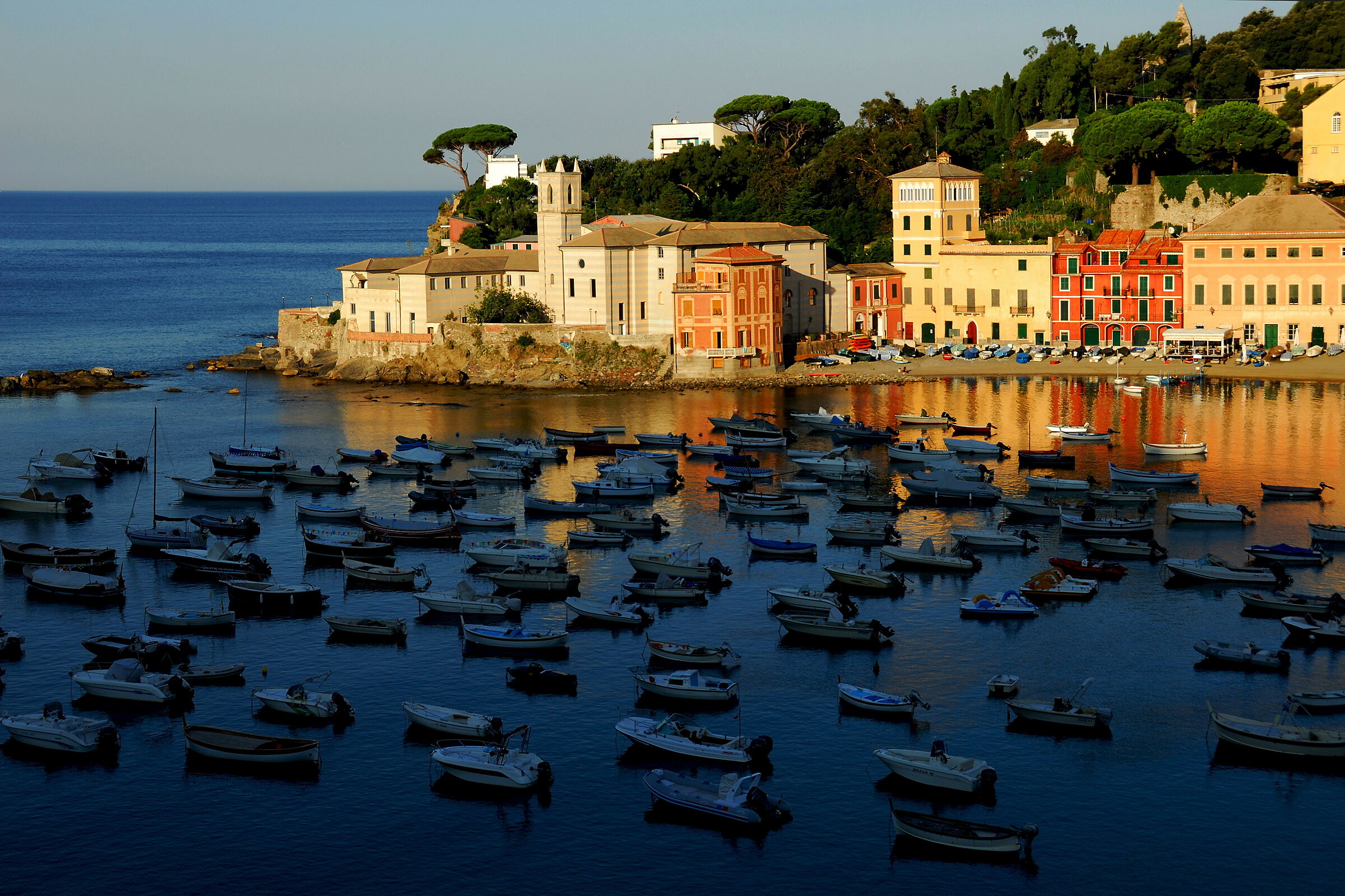 Il "barcheggio" in zona blu