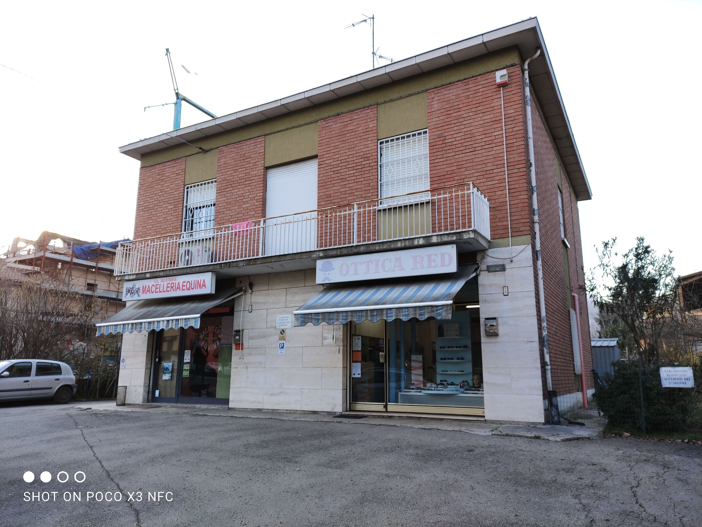 Macelleria equina e ottica Red