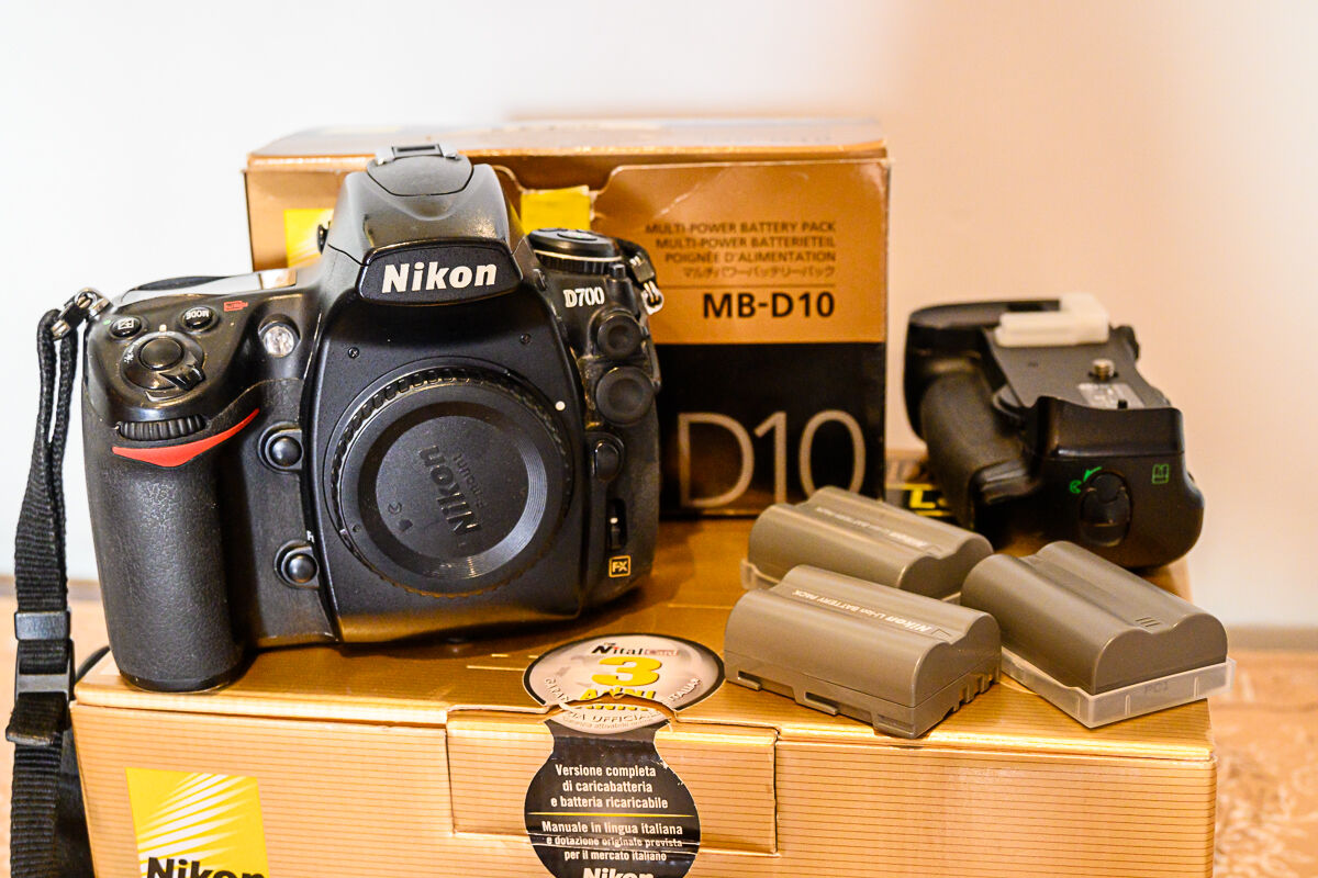 vendo D700