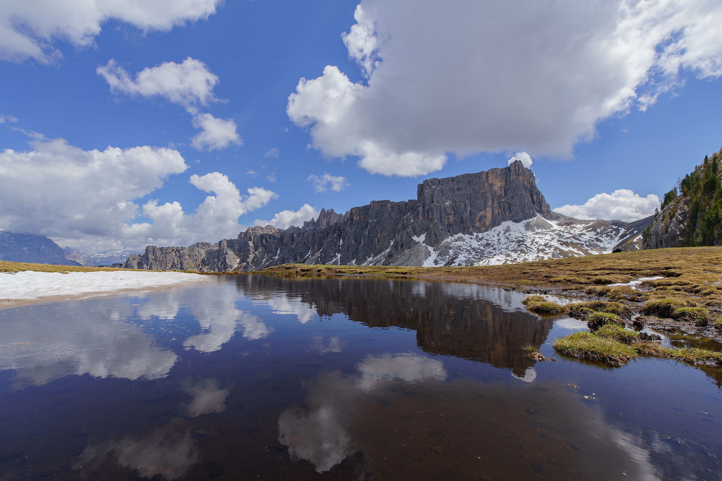 Dolomite reflections (Giau pass)