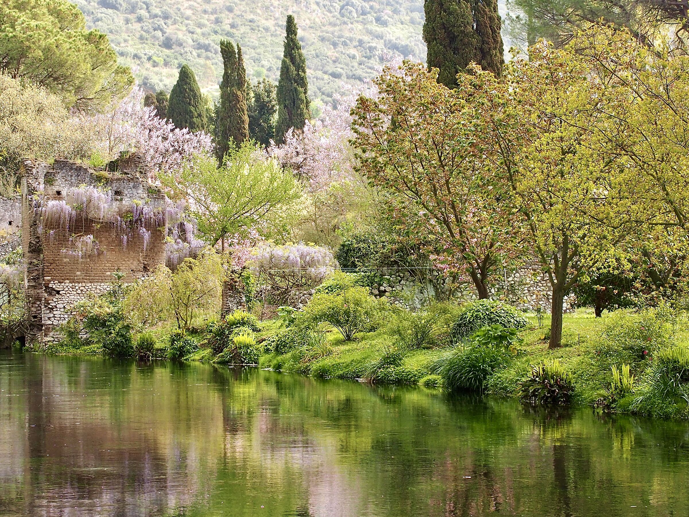 Giardini di Ninfa
