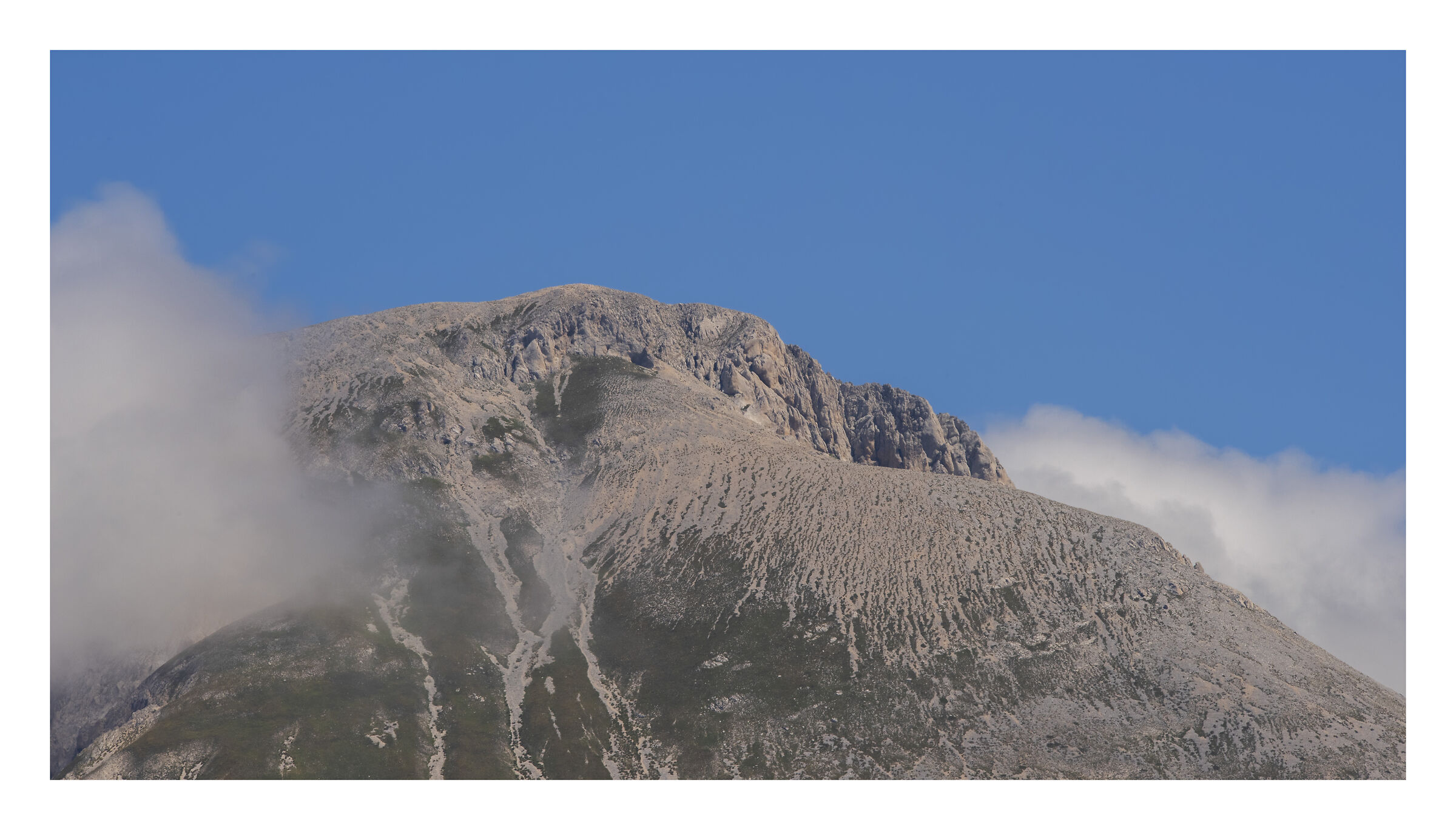 Tops.... not very stormy