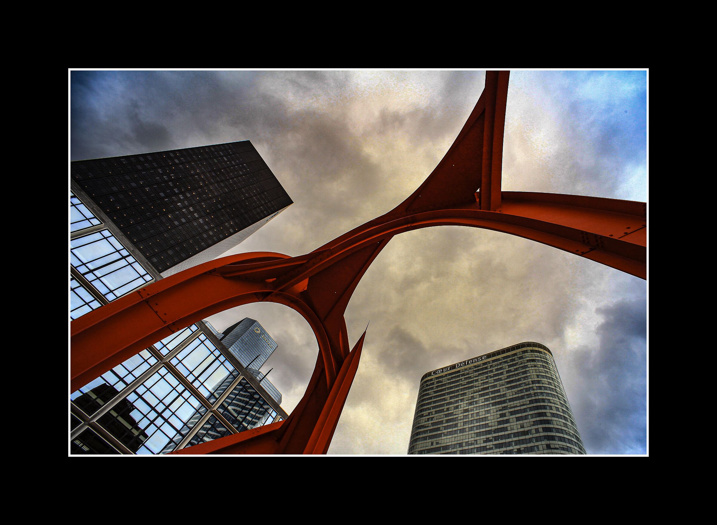 calder ' il ragno rosso' Parigi La Defense