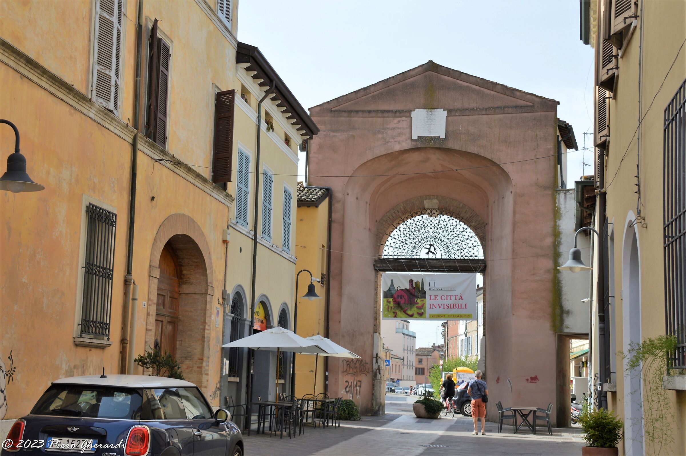 Porta Sisi