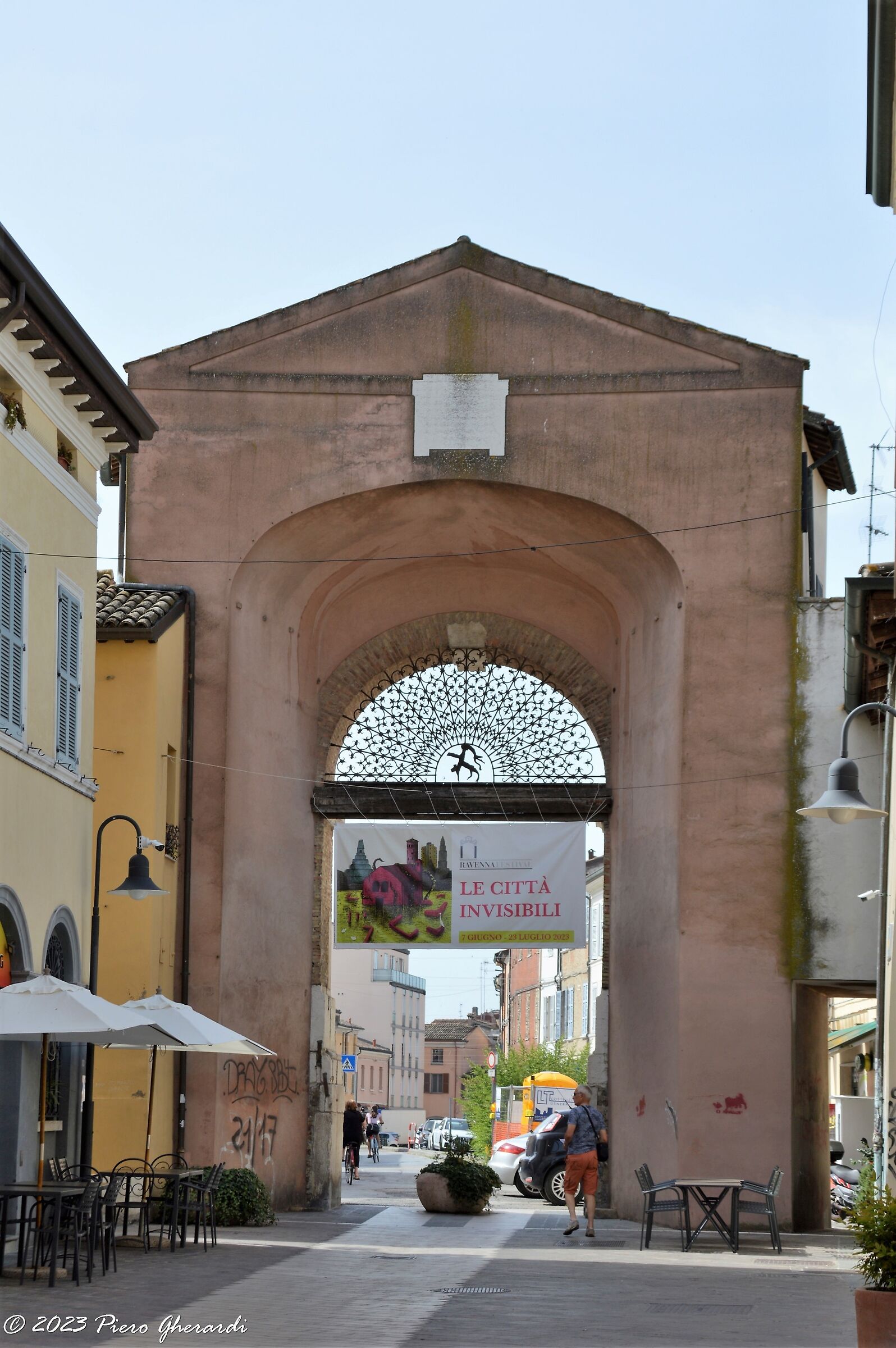 Porta Sisi