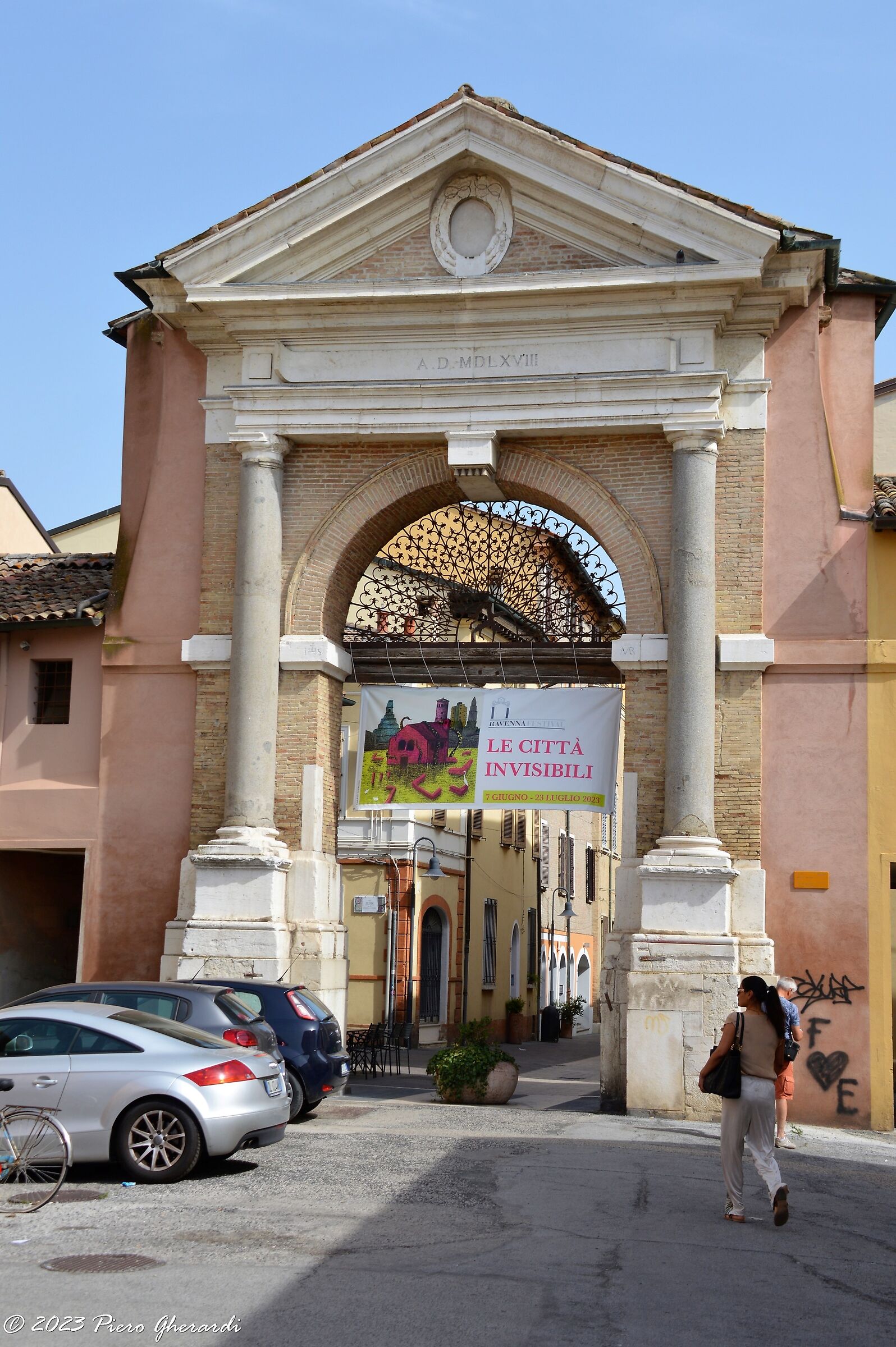 Porta Sisi