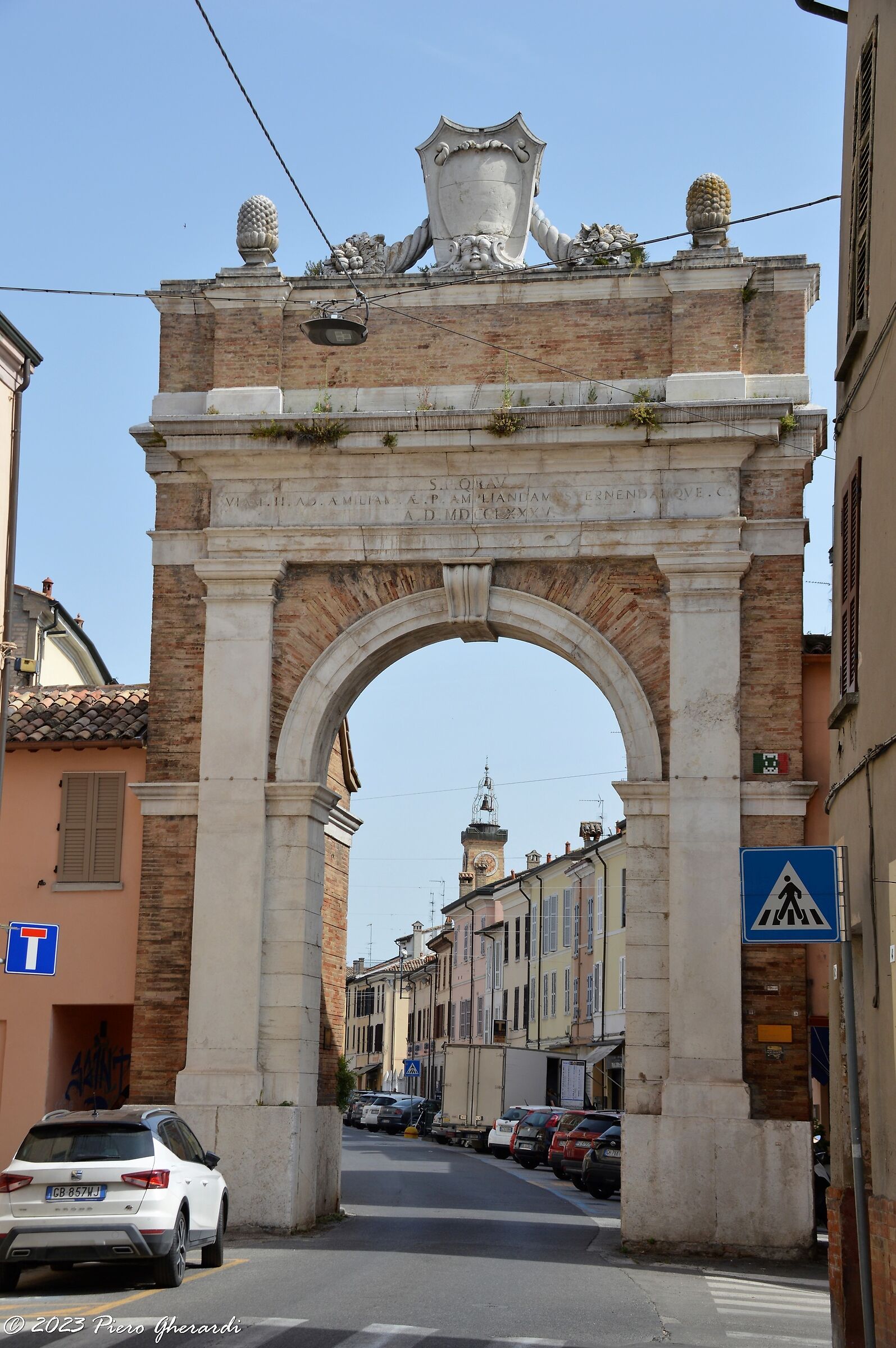 Porta Ravegnana